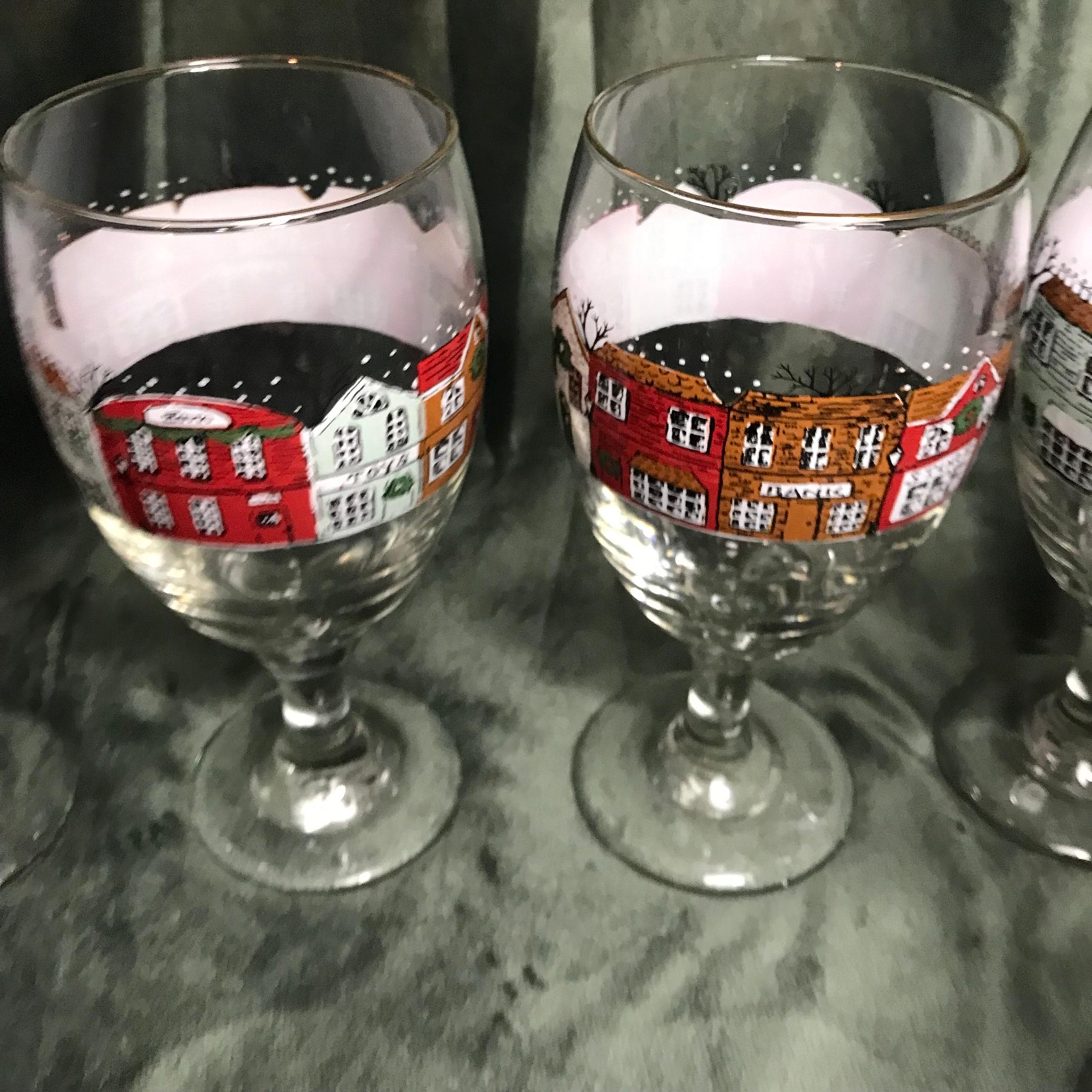 2 Libbey CHRISTMAS GOBLETS Glasses 7" Winter Holiday Town Scene Christmas Xmas