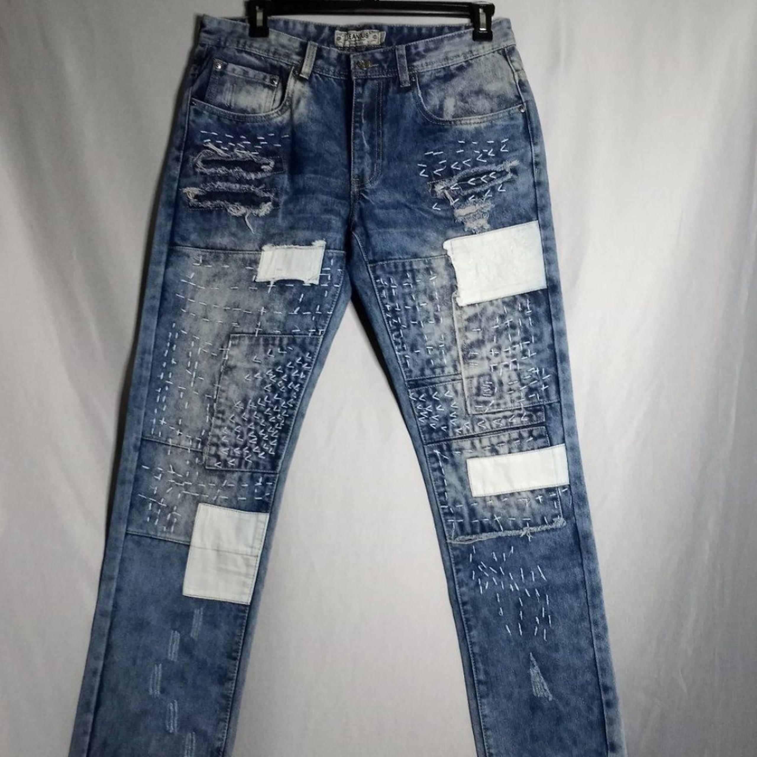 Akademiks Jeanius Men's Distressed Straight Leg Stitch Patches Jeans Size 34X32