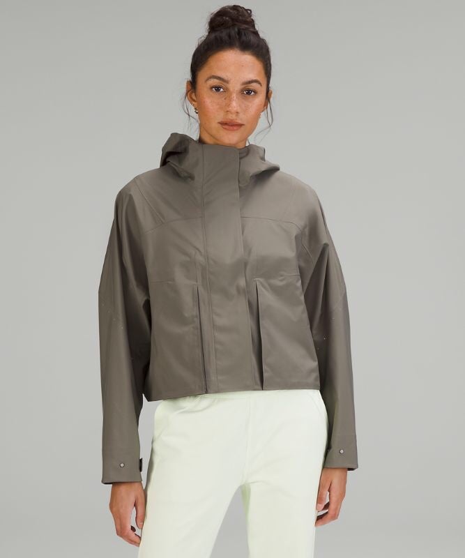 Lululemon Rain Chaser Jacket Rover NWT Size 6