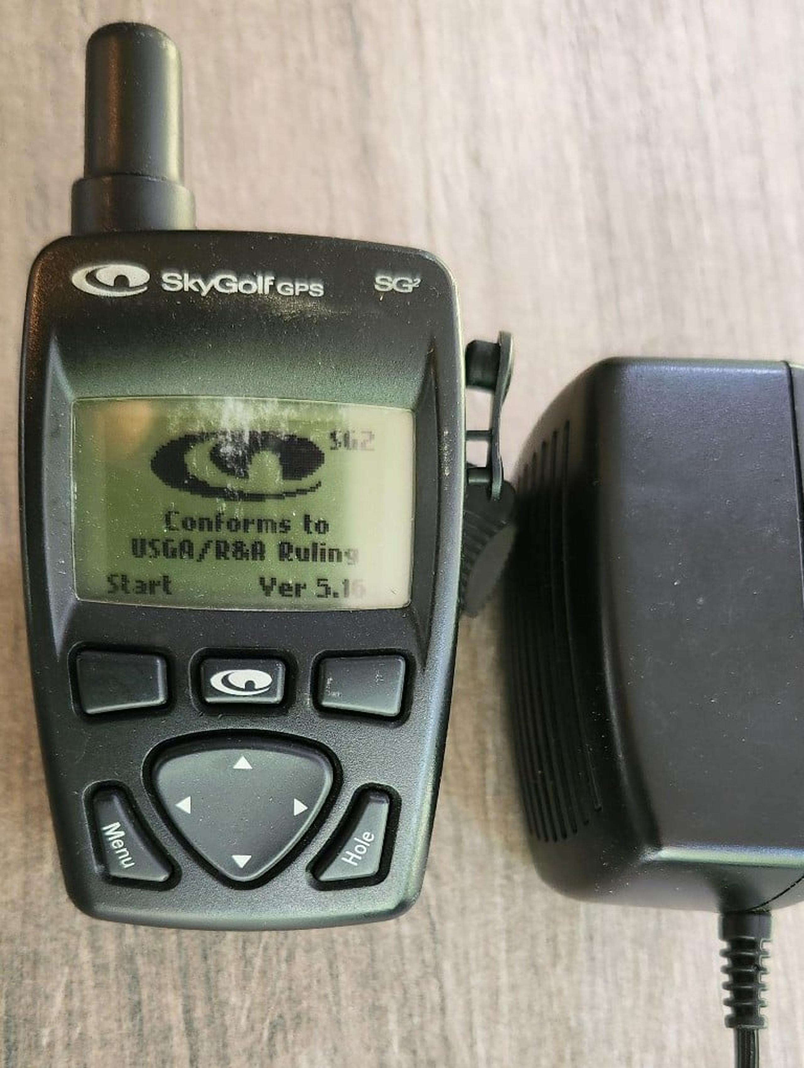 Skygolf SG2 Golf GPS Rangefinder - SkyCaddie