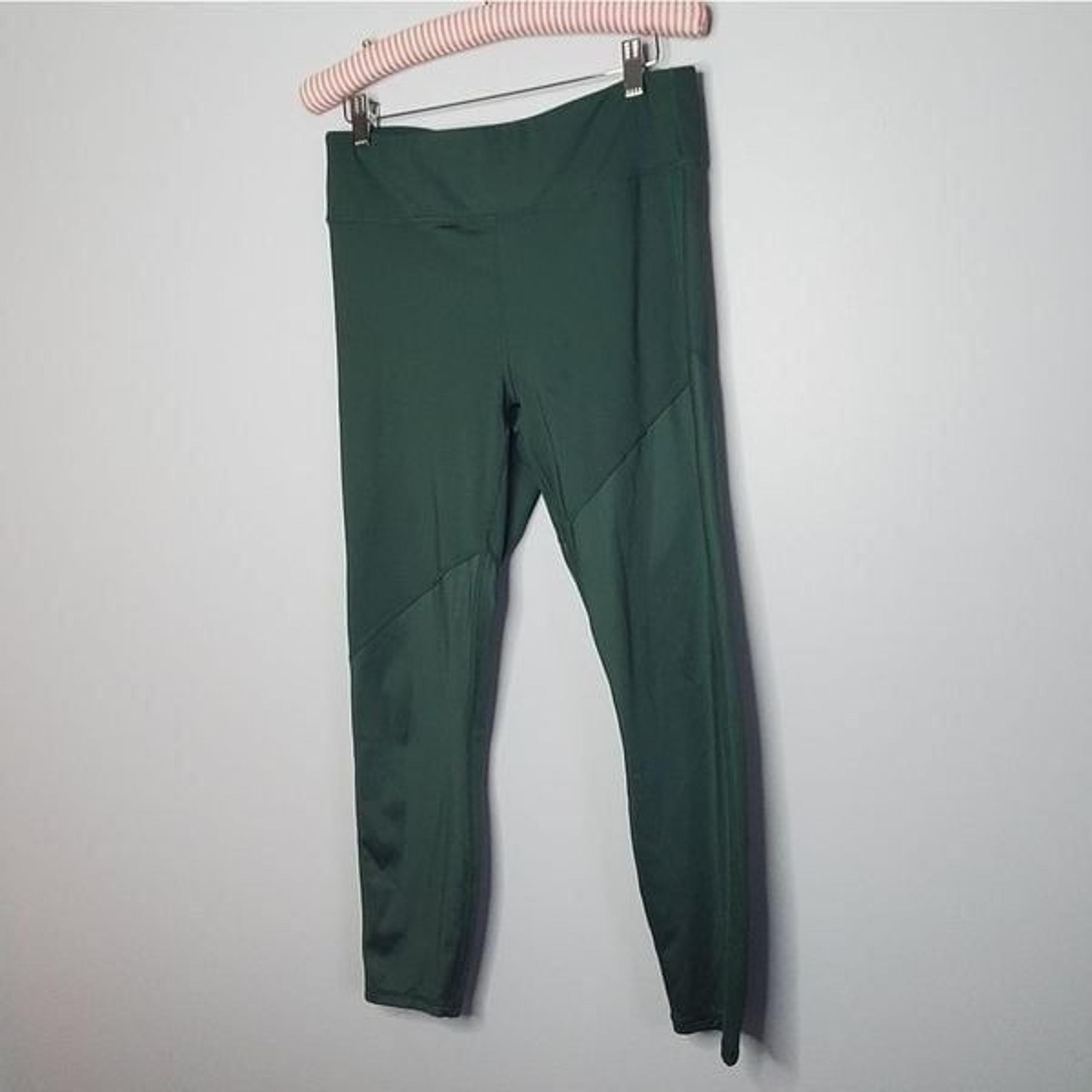 Fabletics S Cropped Leggings Hunter Green Athletic Workout Pants