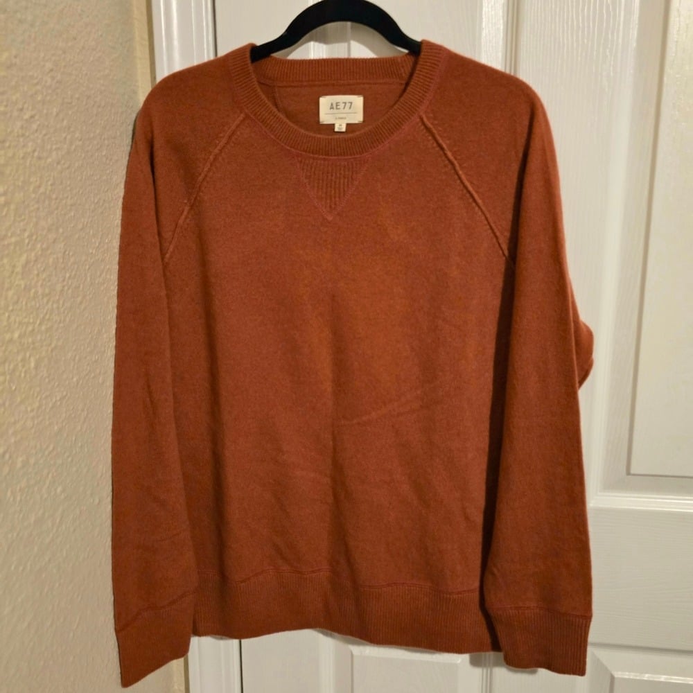 NWT AE77 American Eagle Men's Cashmere Crewneck Sweater Size Medium