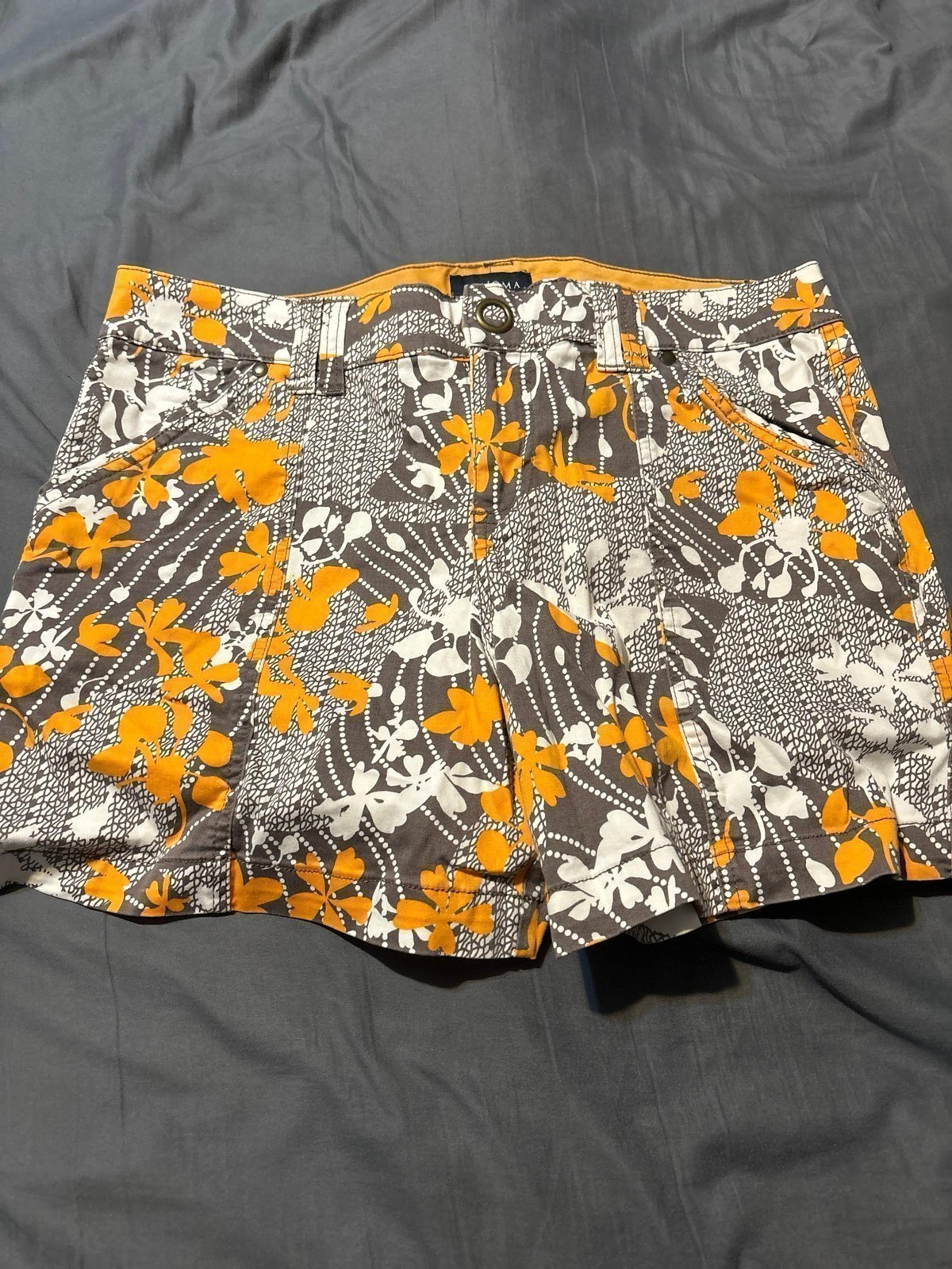 womens shorts size 12