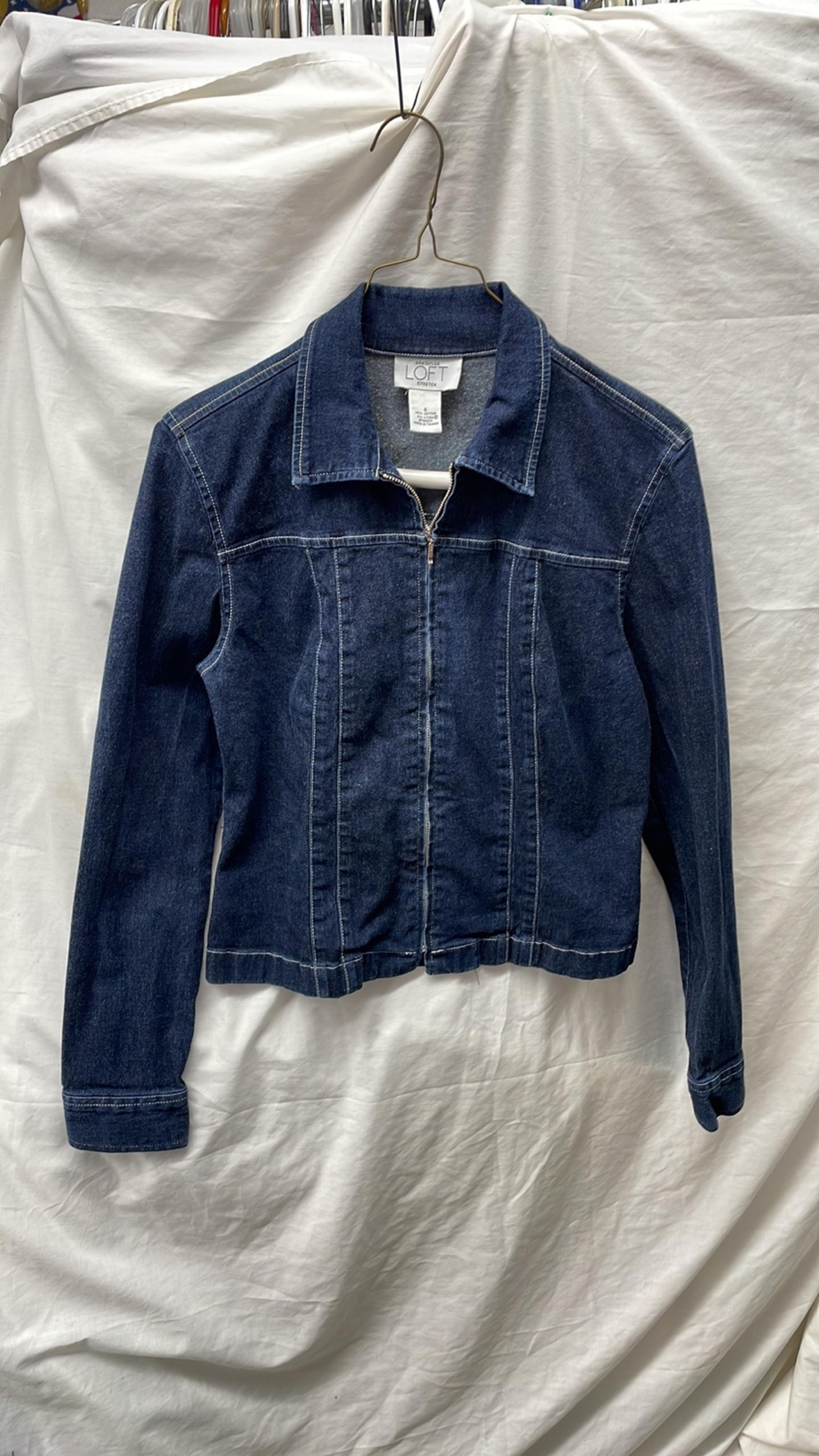 Ann Taylor loft stretch zip front denim jacket ladies sz 6 3/5/4.