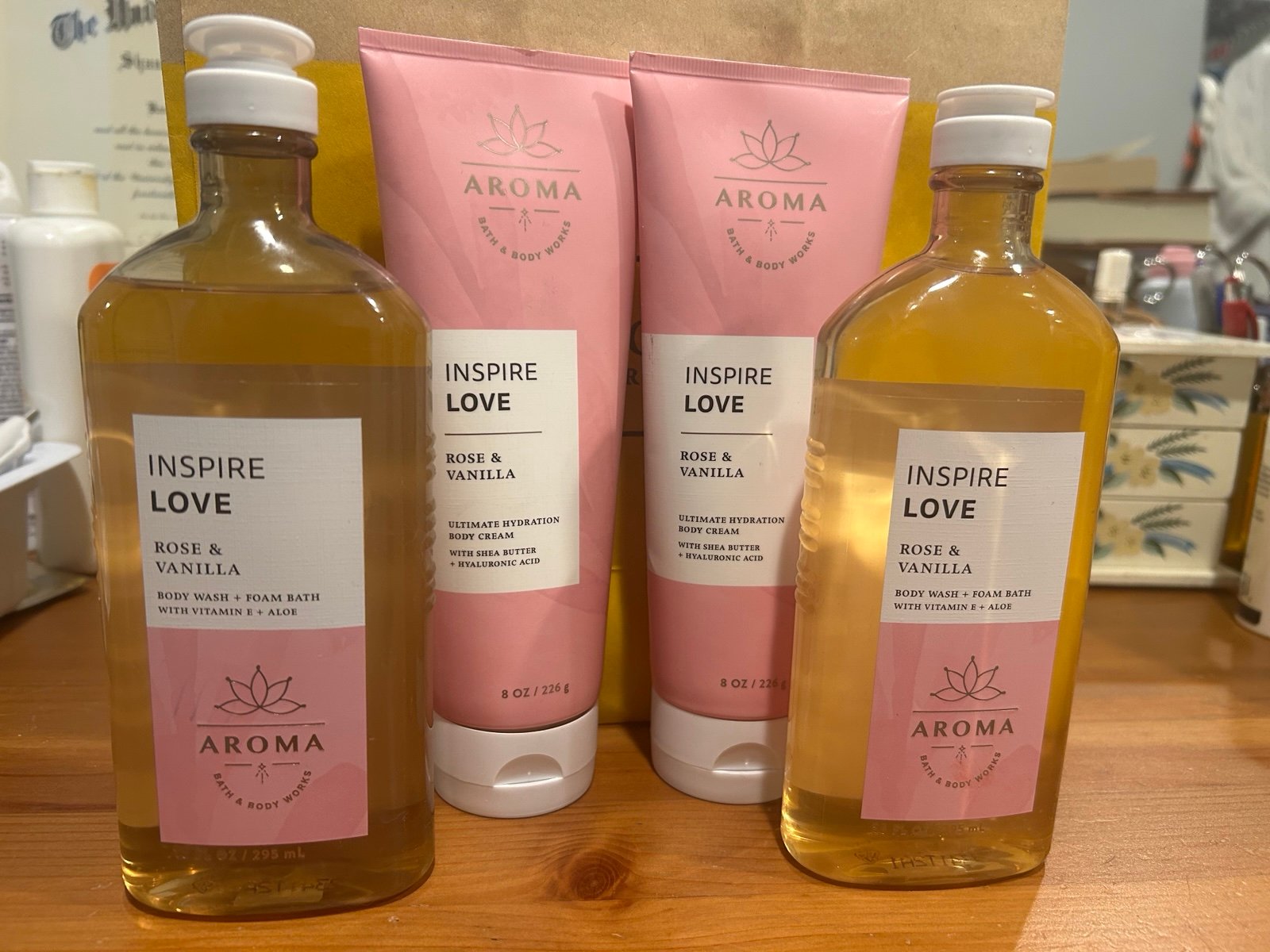 Bath and Body Works Aromatherapy Love Rose and Vanilla shower gel and lotion