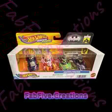 Hot Wheels Racer Verse Batman 4-Pack w/Batman, Harley Quinn, Robin, & Catwoman