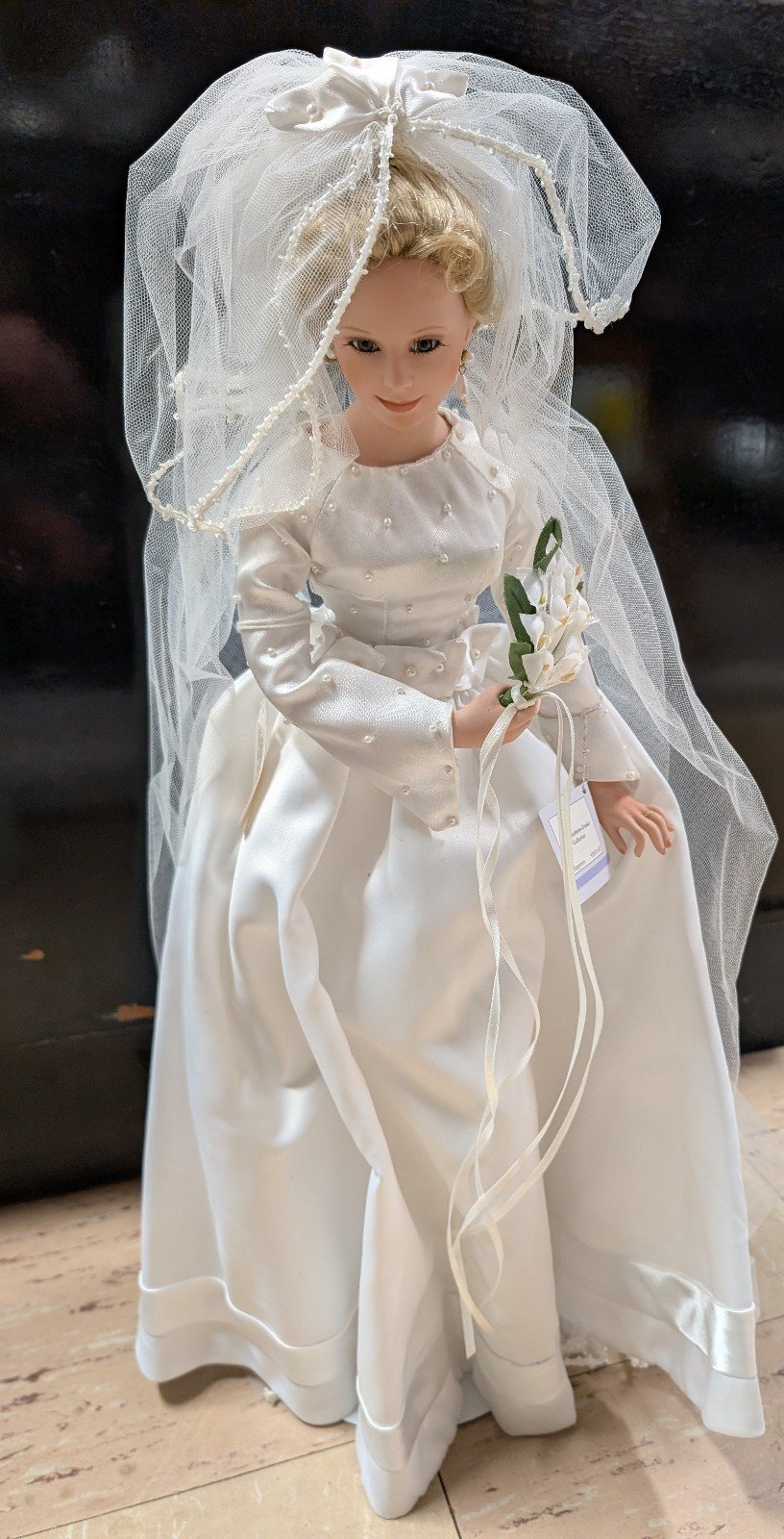 Ashton Drake Bride doll Calla Lilies