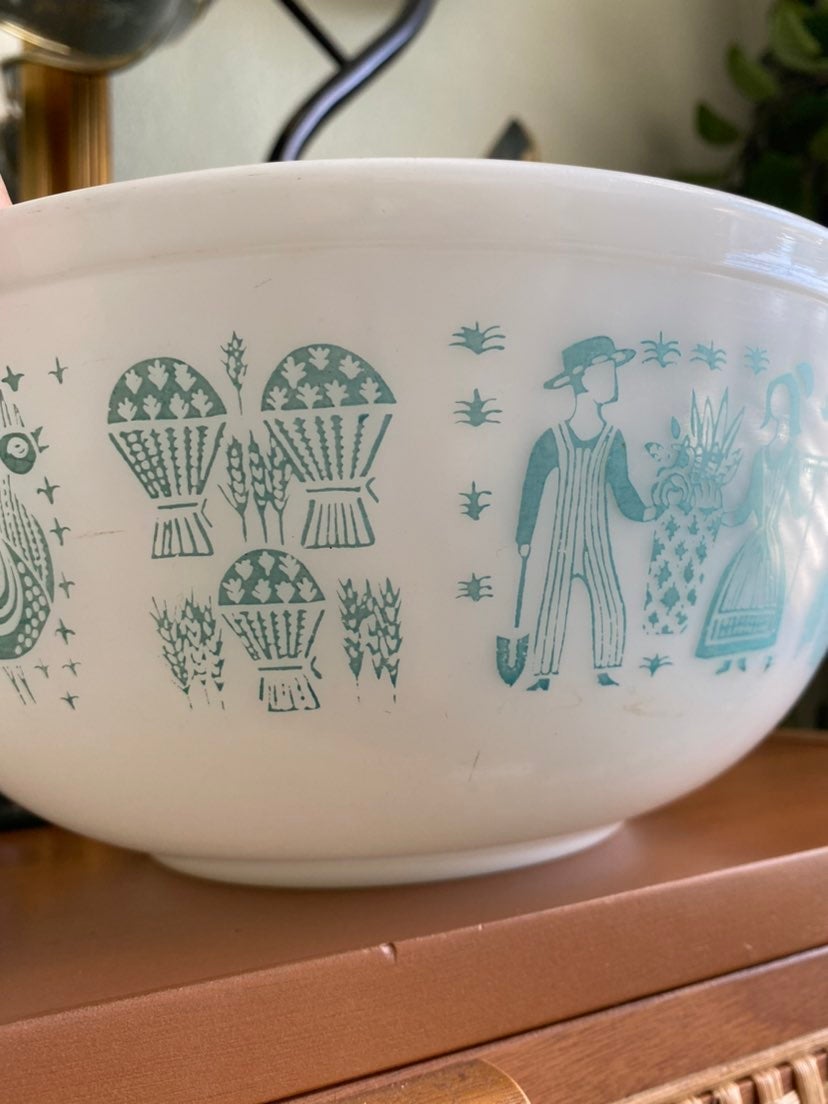 Vintage Pyrex Amish newest Butterprint Mixing Bowls Set