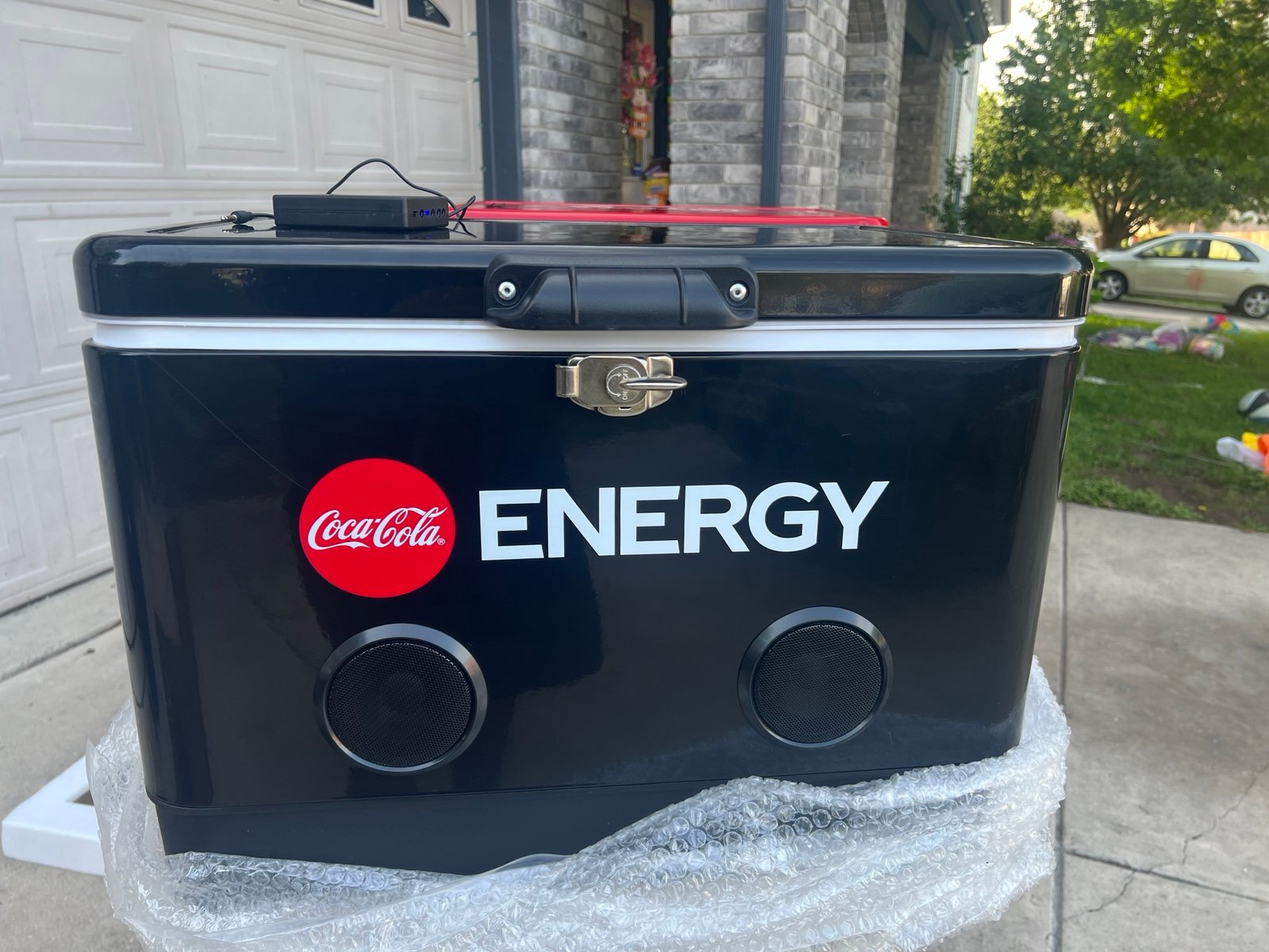 New Coca Cola Bluetooth Speaker Cooler. Rare item.
