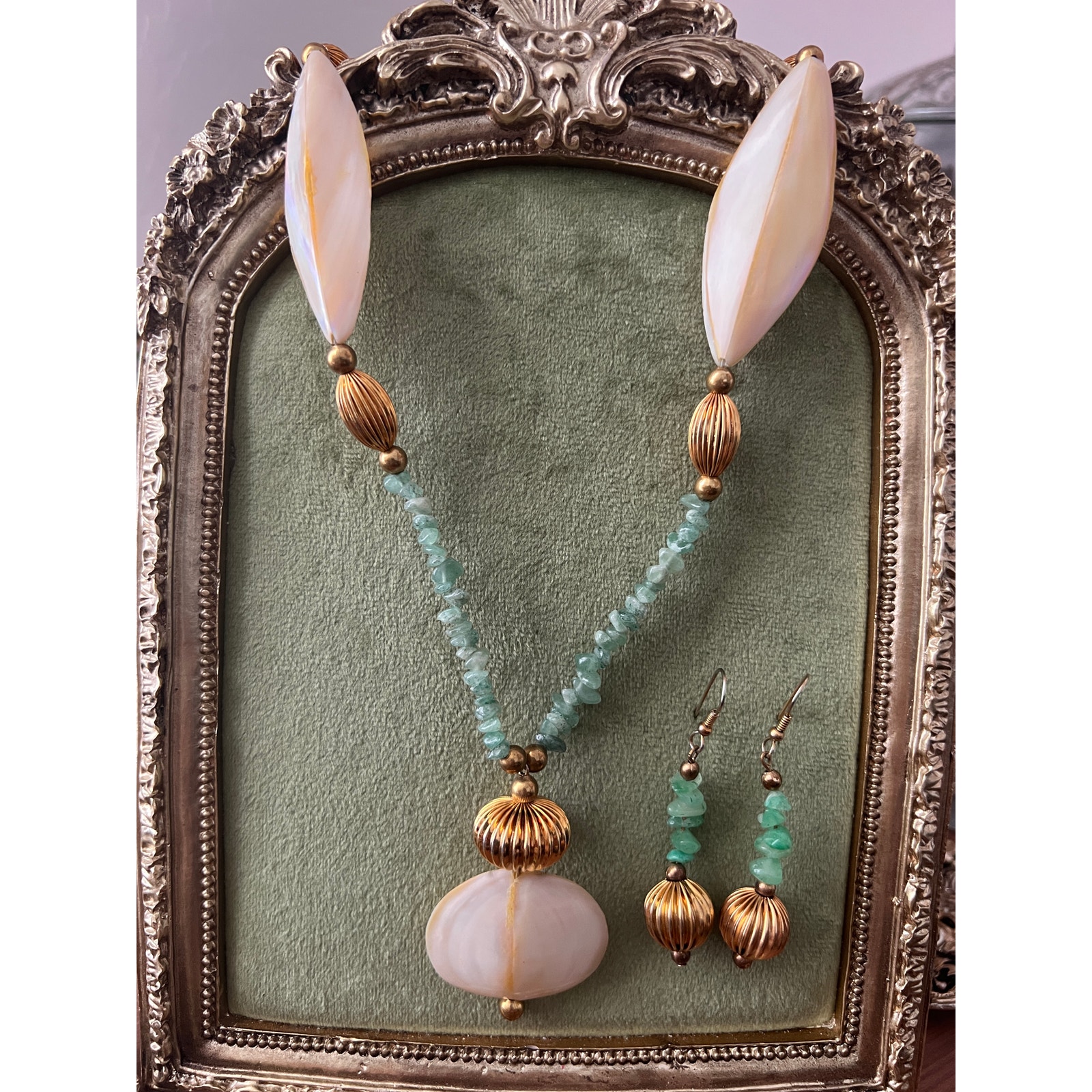 Vintage Mother of Pearl & Aventurine Necklace & Earring Set Statement Jewelry