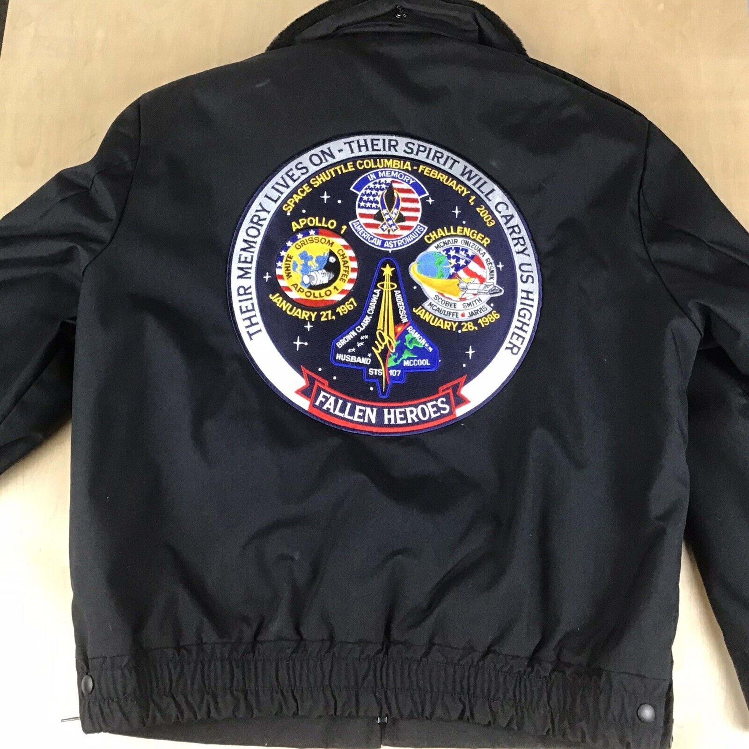 Fechheimer Ultra Mens Bomber Jacket NASA Astronaut Memorial Patch Fur Collar 40R