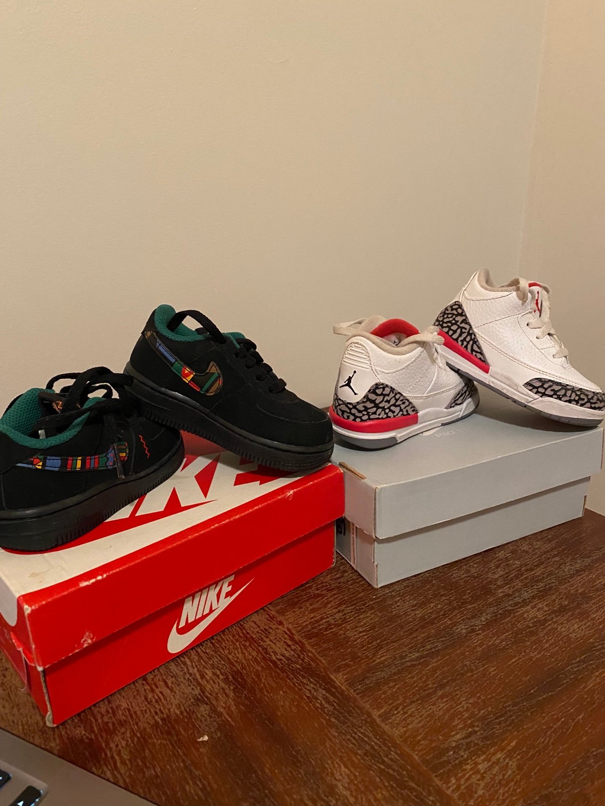Set Nike Air Jordan 3 RETRO HALL OF FAME & Air Bob Marley Limited Edition 6C
