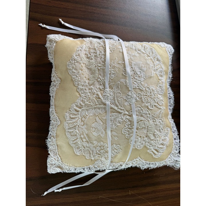 Vintage 1970's Handmade Wedding Ring Pillow Fine Lace Mini Pearl Beads Linen