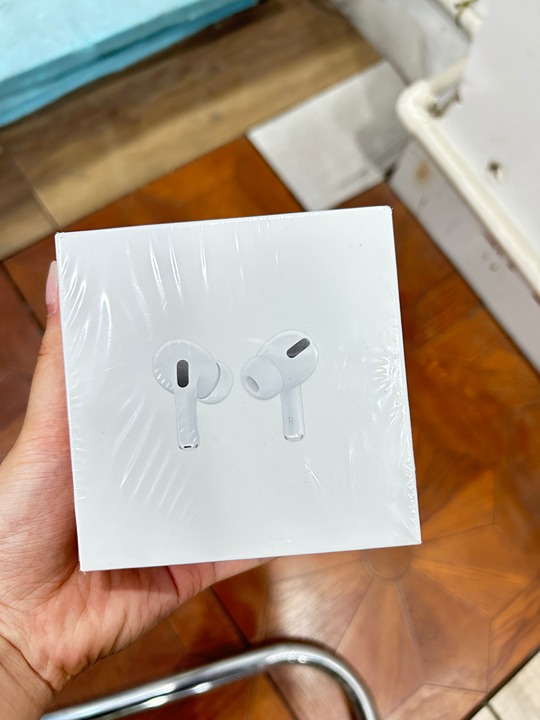 sealed Apple AirPods Pro 2nd