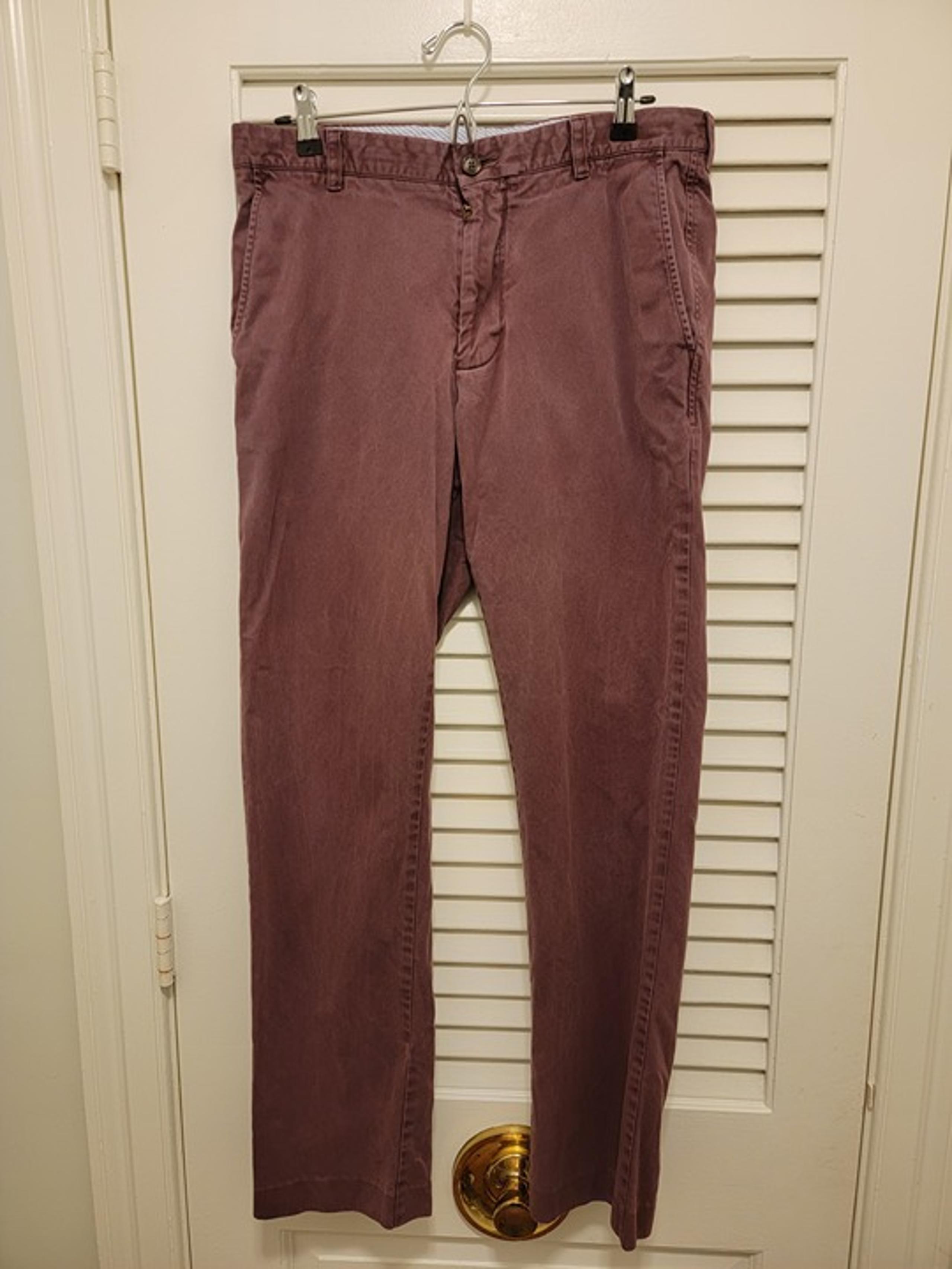 Southern Tide SkipJack Men's Chinos, Size 34x32 Purple/Wine Red Trim Fit