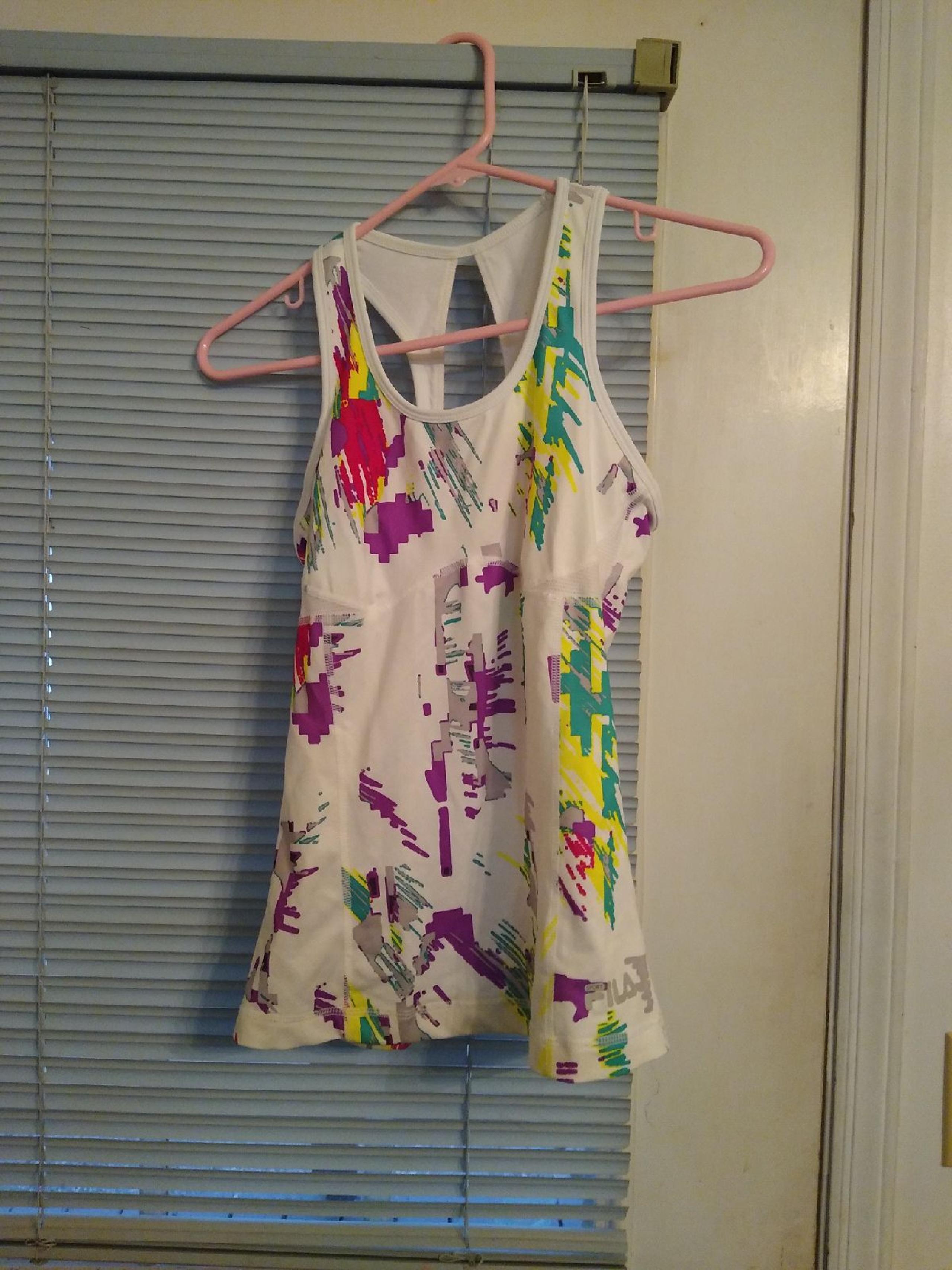Workout top with built in bra