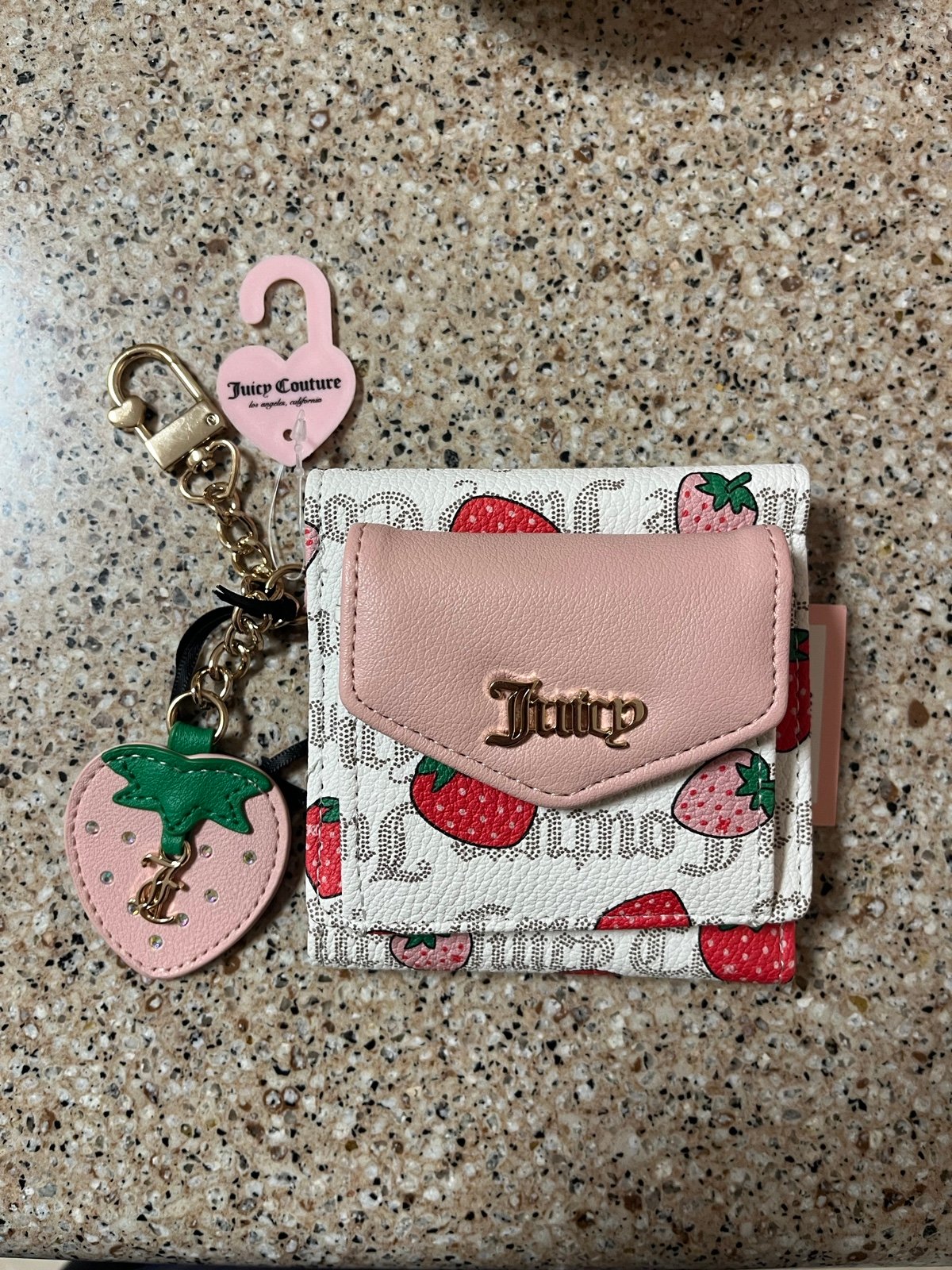 NWT Viral Juicy Couture Strawberry Wallet