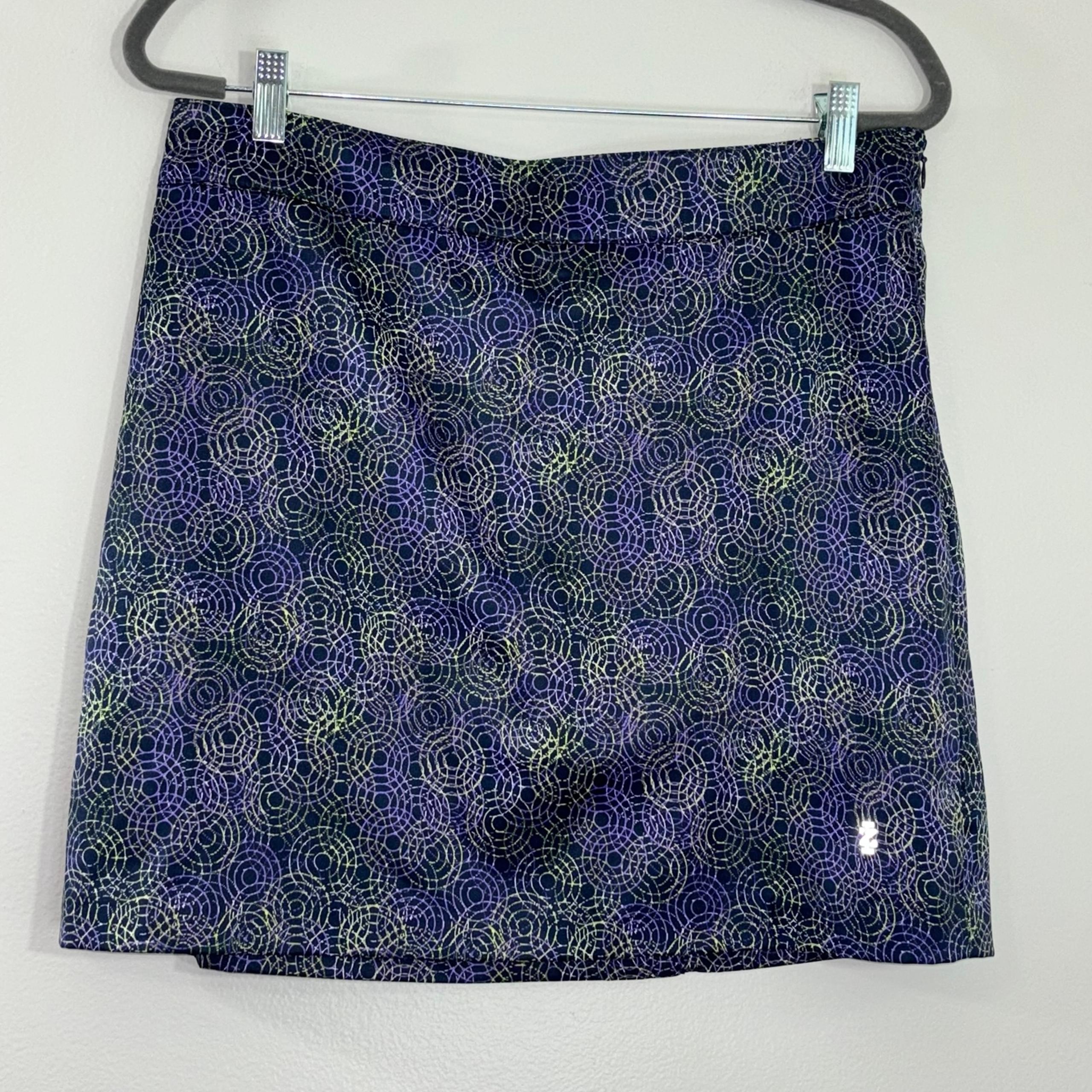 Izod Golf Skirt Skort Size 10 Geometeric Side Zip And Pocket EUC