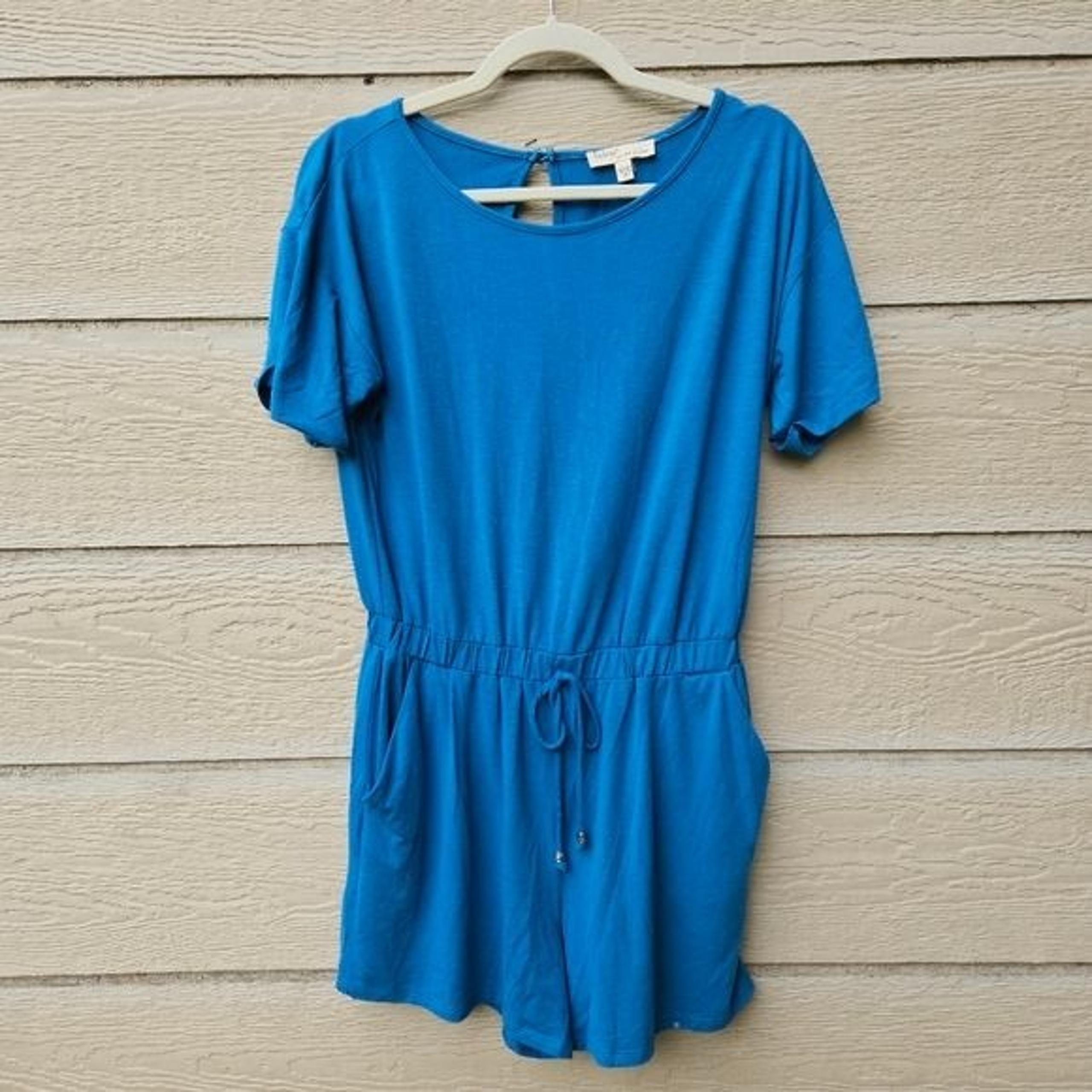 bebop blue short sleeve jersey knit keyhole romper medium
