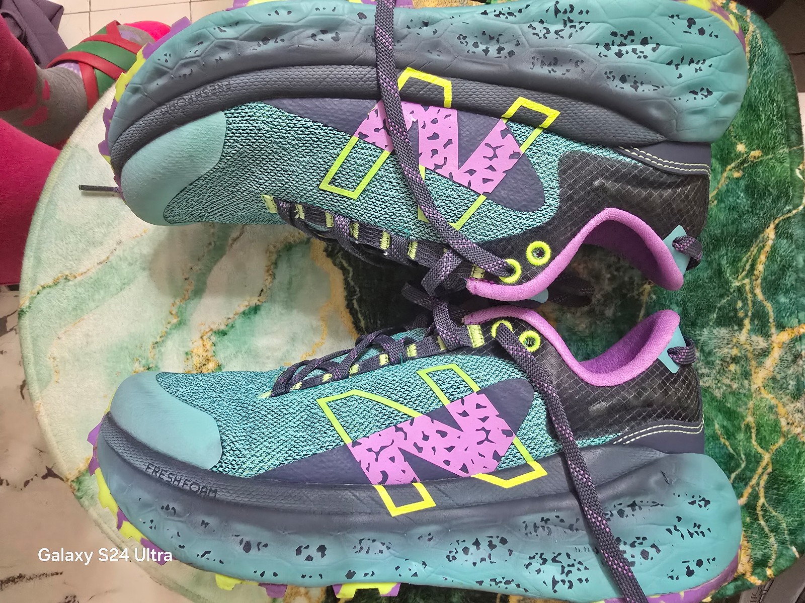 Sneakers