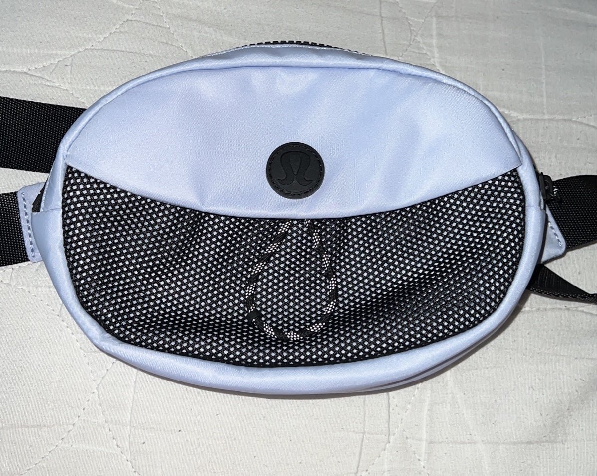Lululemon Take It On Belt Bag