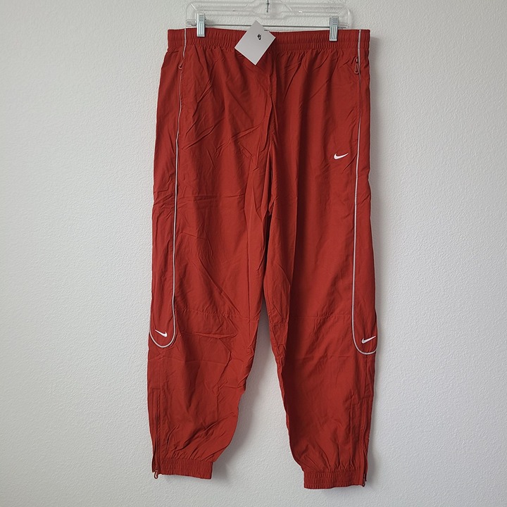 Nike Solo Swoosh Track Pants FB8620-626 Size XL Dragon Red