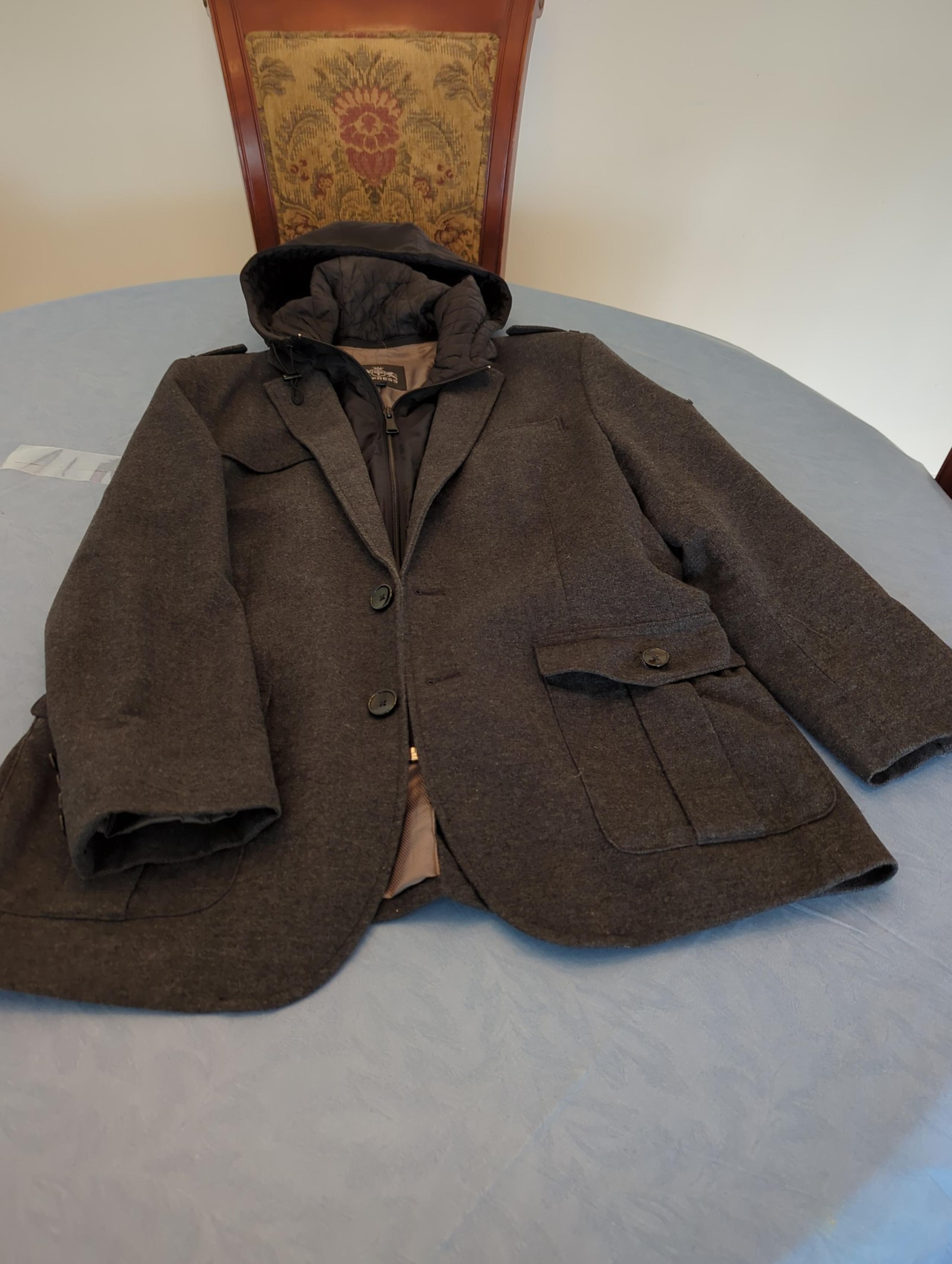 Express Men's Coat w/ removable liner and hood