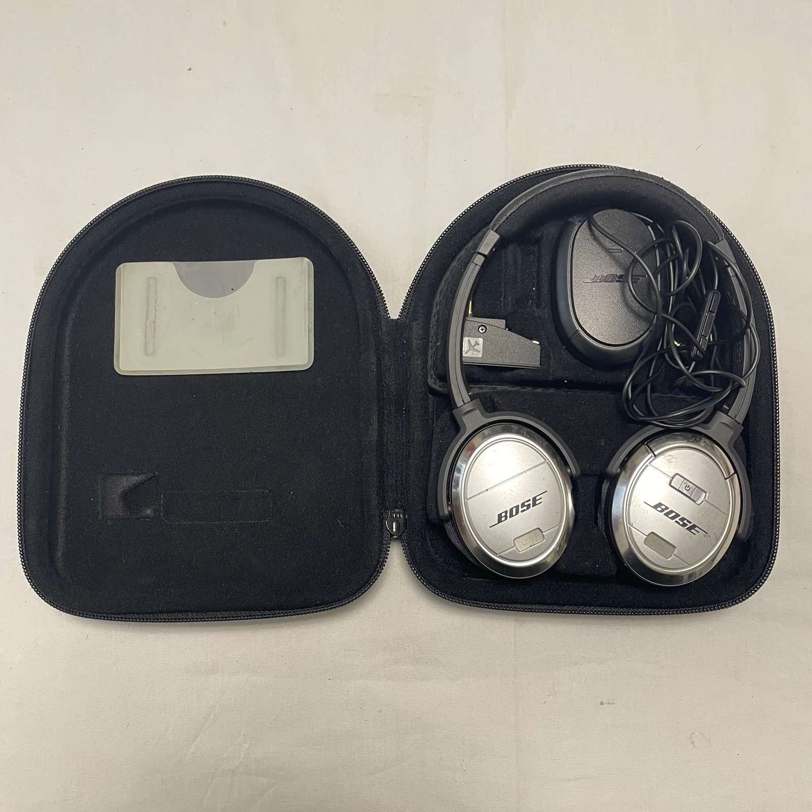 Bose QuietComfort 3 Acoustic Noise Cancelling Headphones. BOSE QC3 Headphones