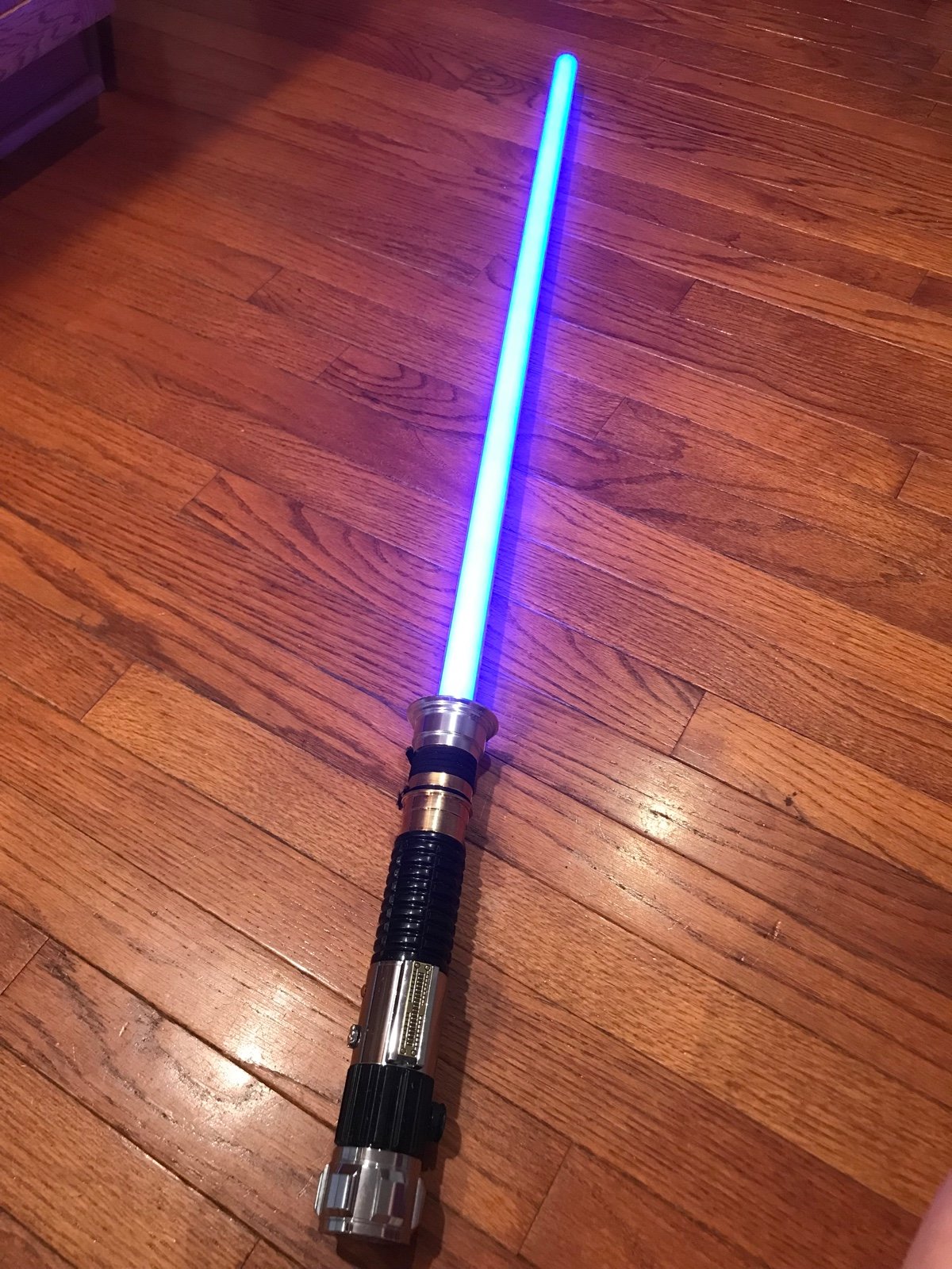 2006 Master Replicas Light Saber