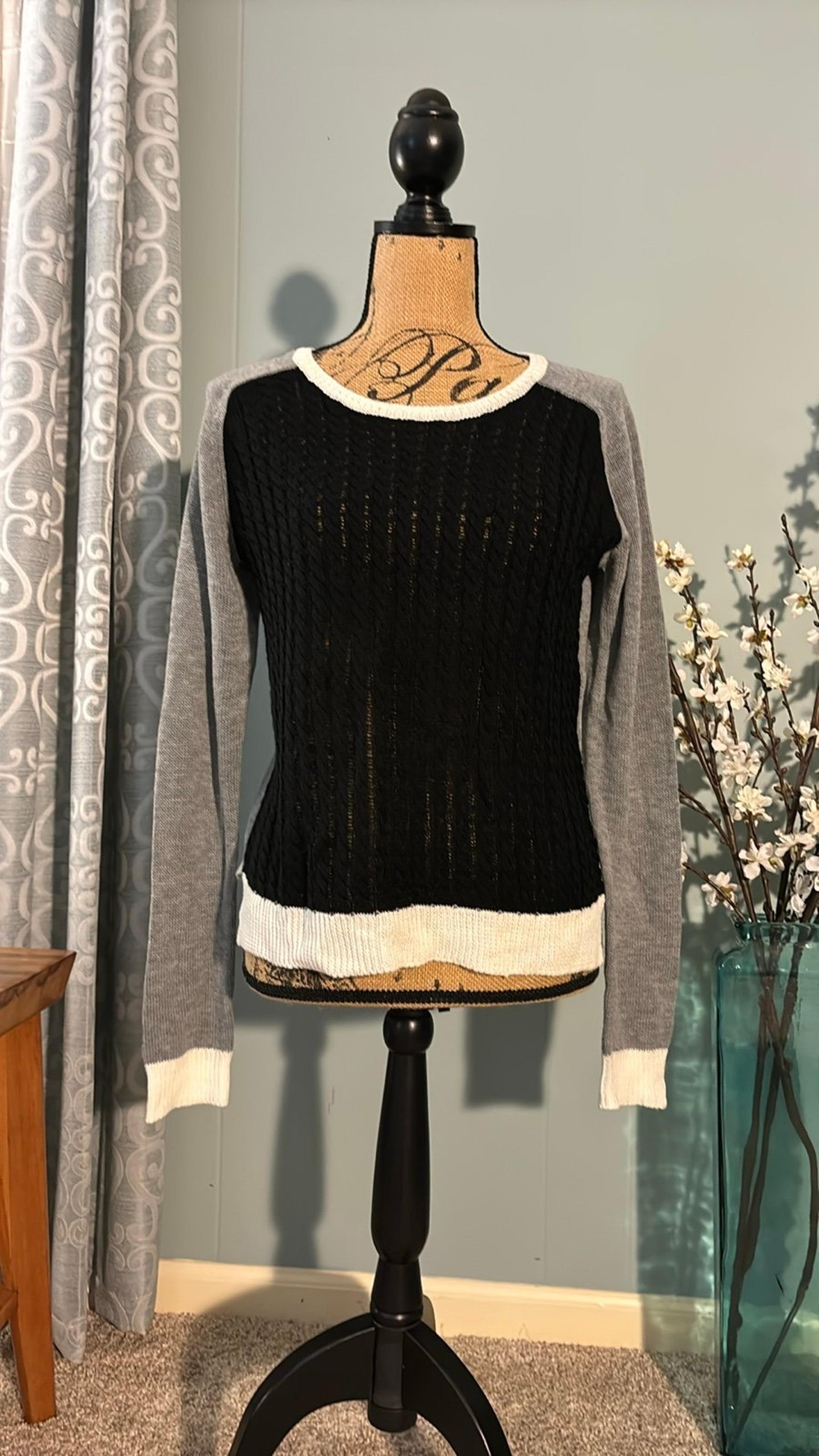 RD Style Open Stitch Color Block Sweater