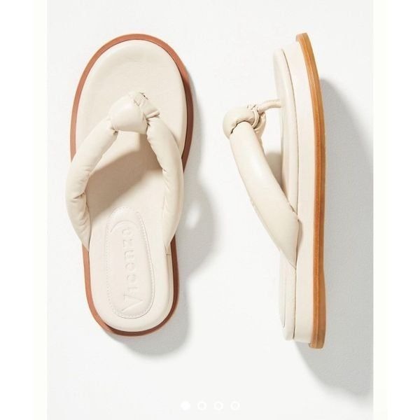Vicenza Puffy Platform Flip-Flop Sandals Off White/Creme Size 40