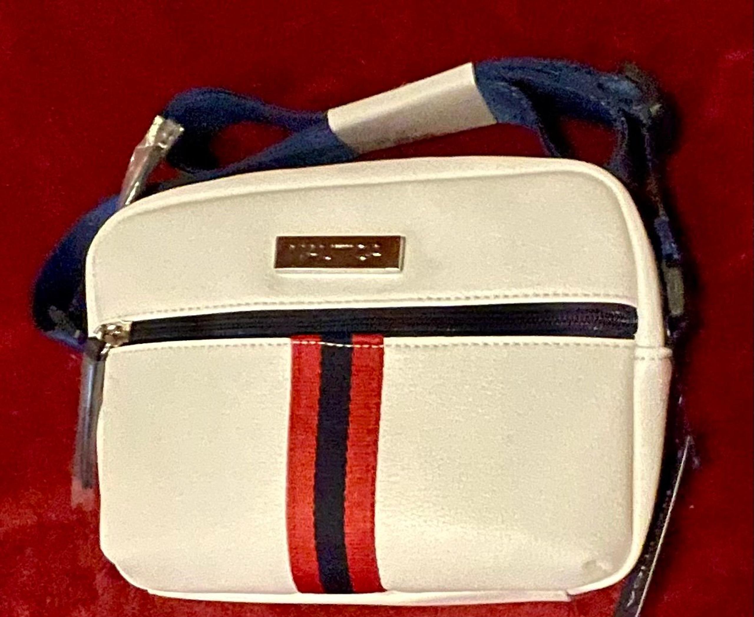Sale***Nautica Camera Xbody purse