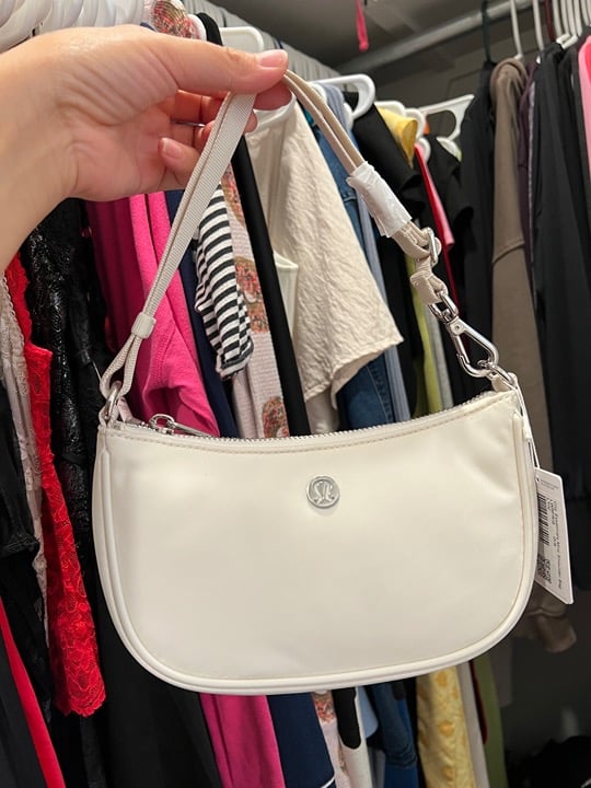 lululemon bag