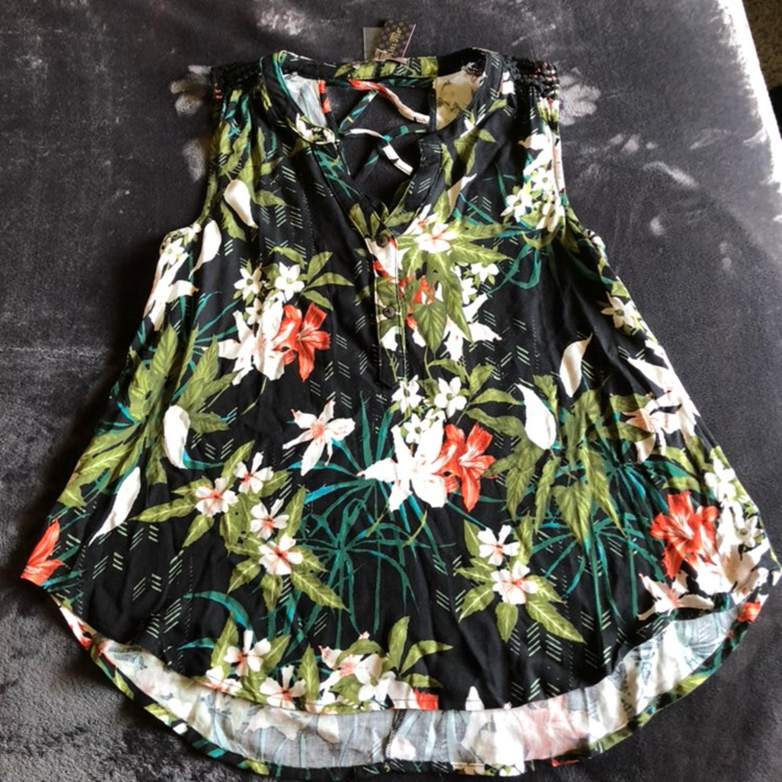 NWT Miss Me Tank Top Sz M