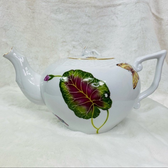 I GODINGER & CO PORCELAIN RENATA FLORAL
