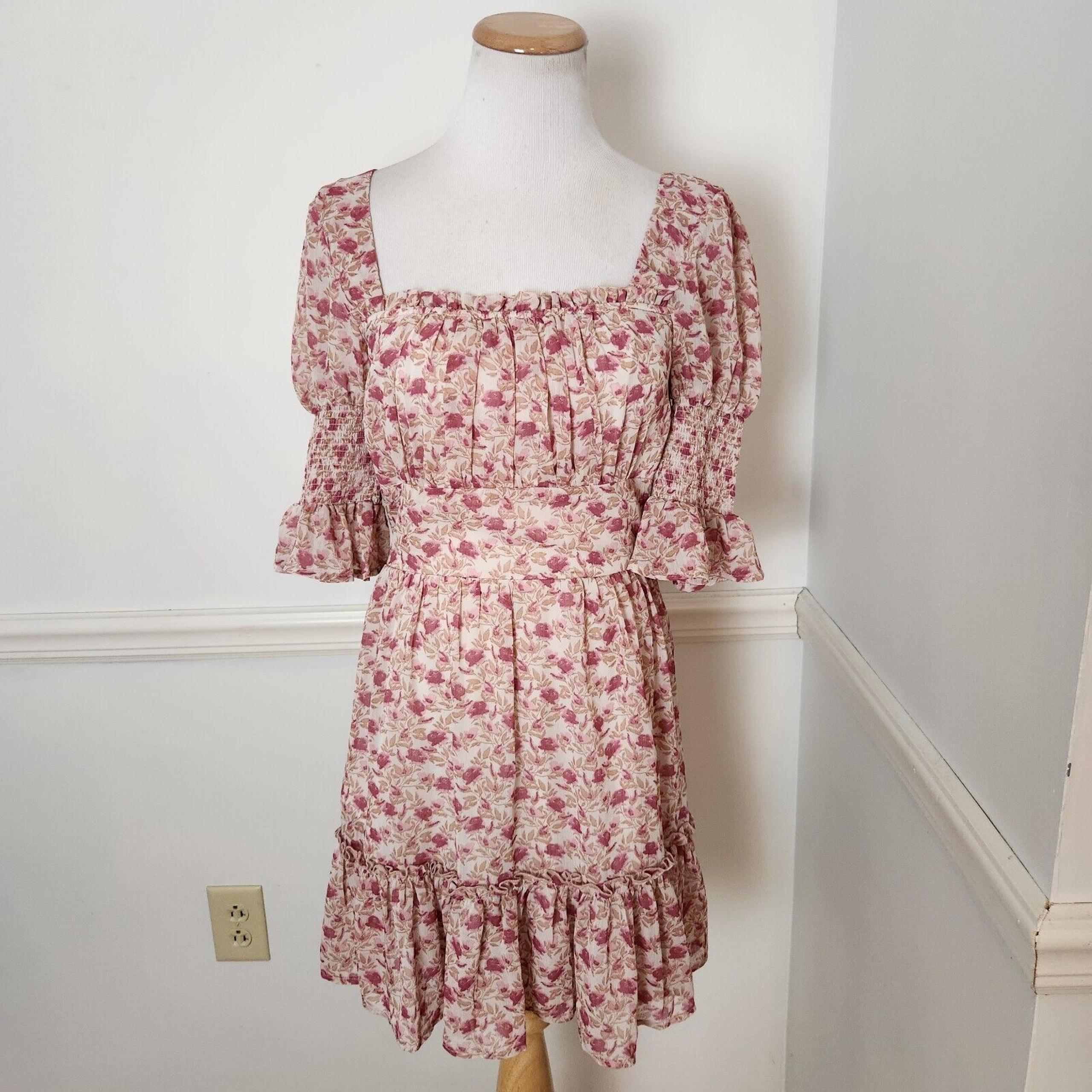 New Francescas Trixxi Dress Sz Small Womens Milkmaid Floral Pink Smocked Cottage
