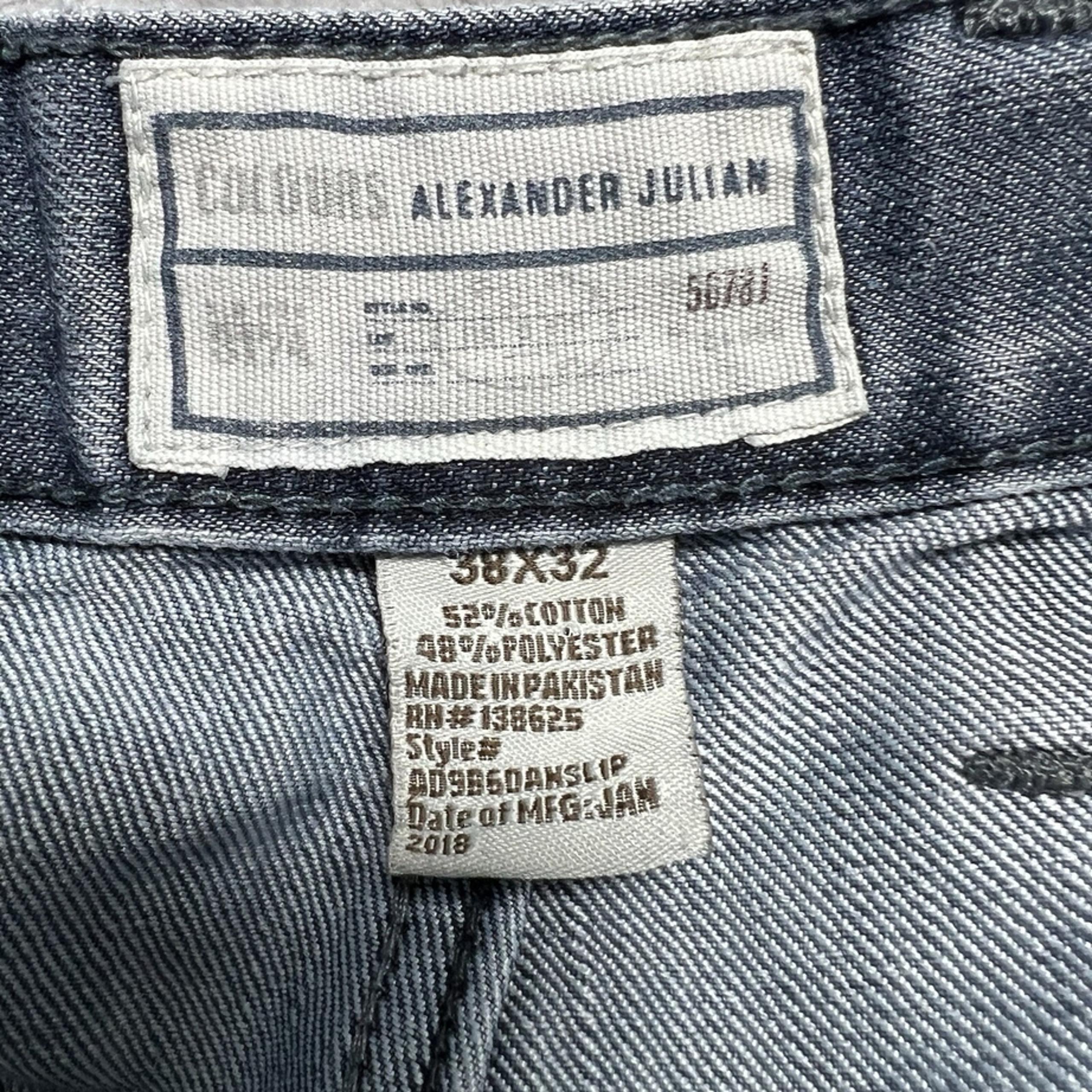 Alexander Julian Colours Men's Distressed Jeans Size 38x32