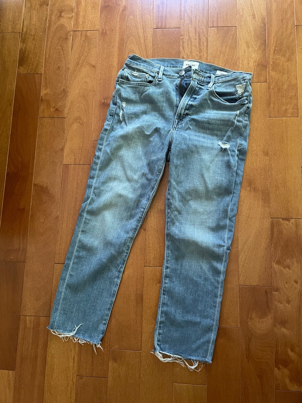 FRAME high waisted crop jeans size 27 like new