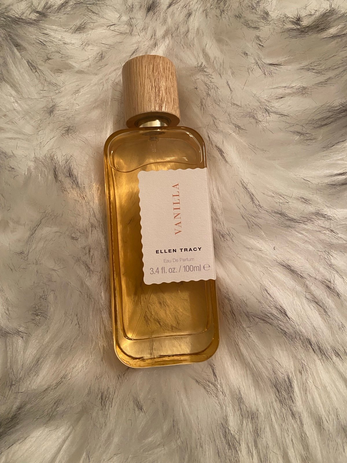 Ellen Tracy vanilla perfume spray fragrance perfume new huge