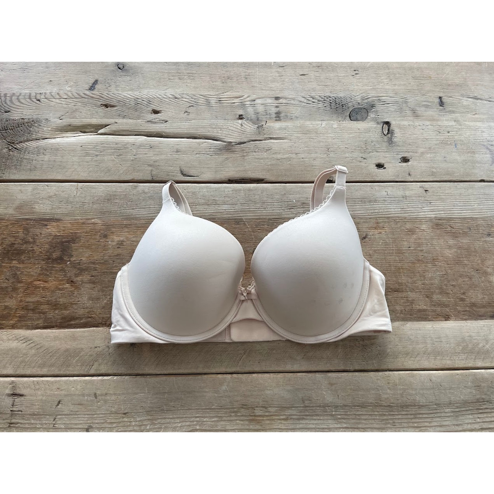 Victoria's Secret Marzipan 32DDD Body by Victoria Perfect Shape Push Up Bra