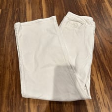 Women’s white jeans