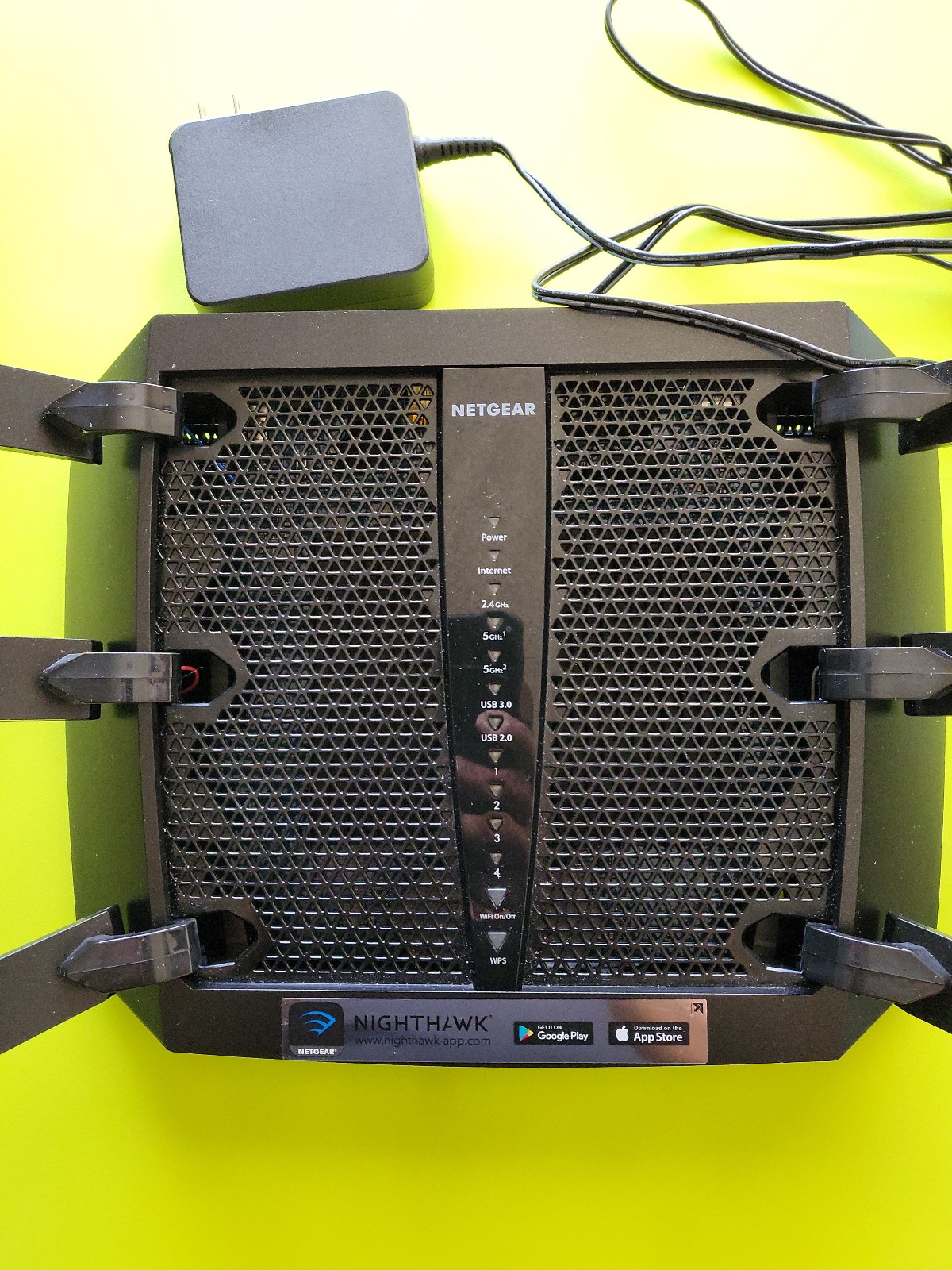 NetGear Nighthawk X6 AC3200 Tri-Band WiFi 5 Router in Black
