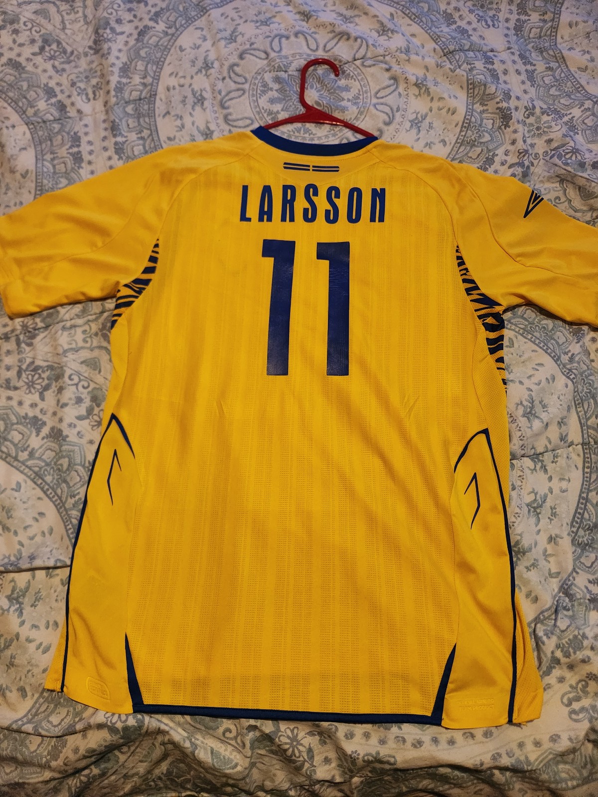 Sweden 2008/2009 Larsson Rare Home Soccer Jersey Size M