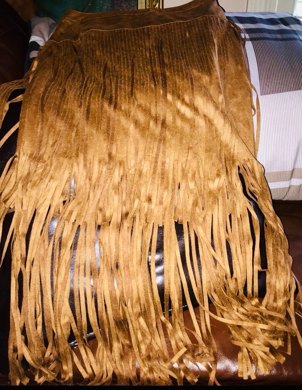 FAUX SUEDE FRINGE MAXI SKIRT , FAWN SHADE, ZIP BACK WMS SIZE M SUPER SOFT FAWN S
