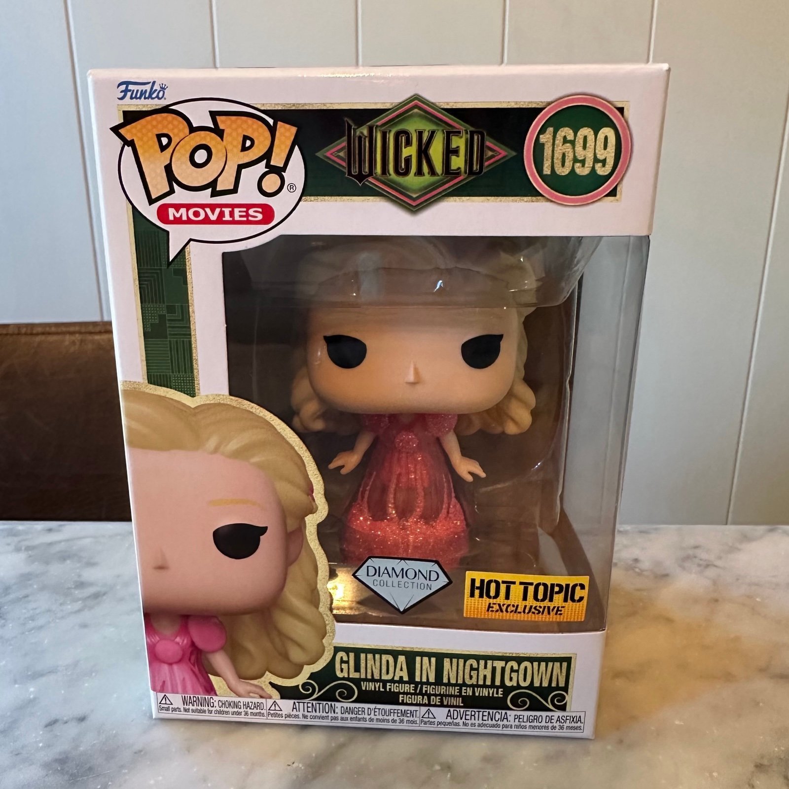 Funko Pop 1699 Glinda In Nightgown Wicked- Diamond Hot Topic Exclusive (In Hand)