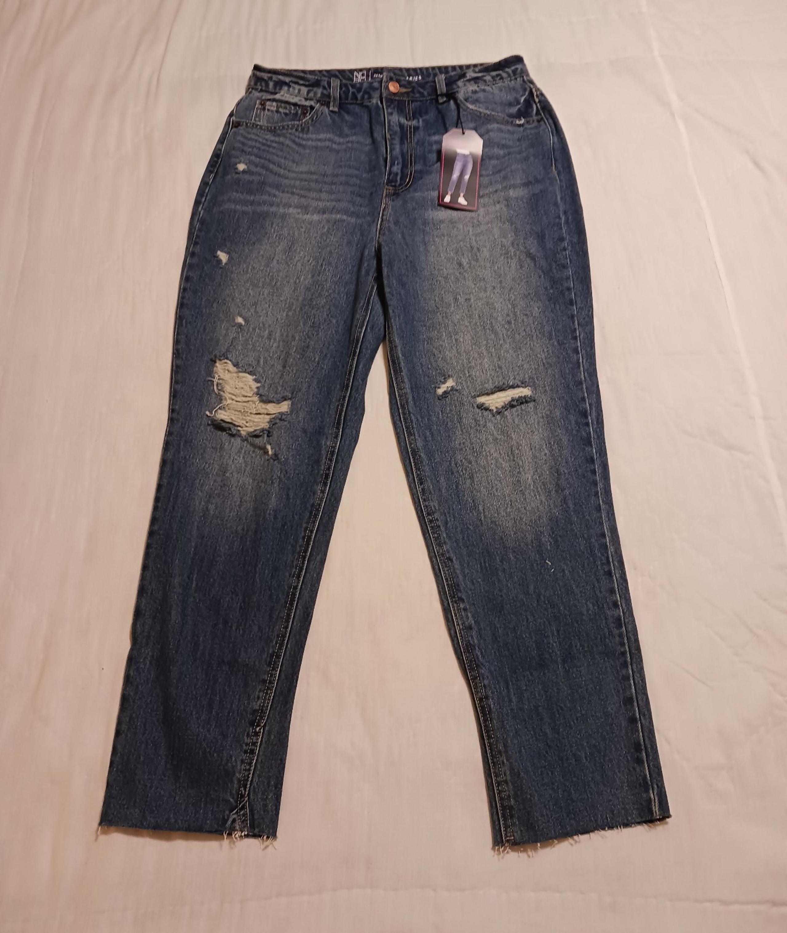 No Boundaries Women's Sz 11 High Rise Slim Straight Distressed Frayed Crop Jeans