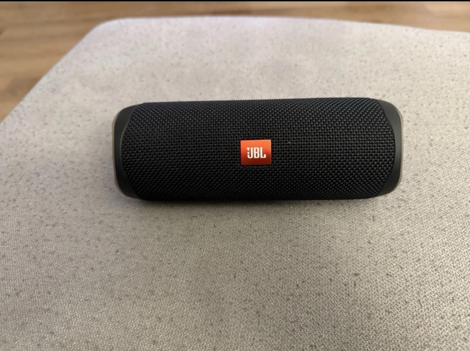 JBL Flip 5 Bluetooth Speaker