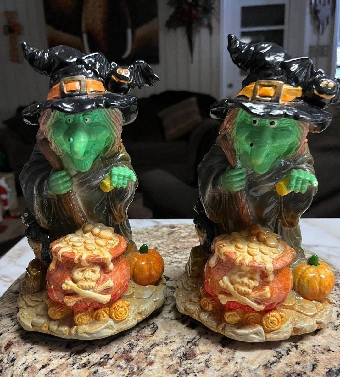 Department 56 • 2 Witches • Spooky Sound • 9” in. Each • Plastic • Figurines