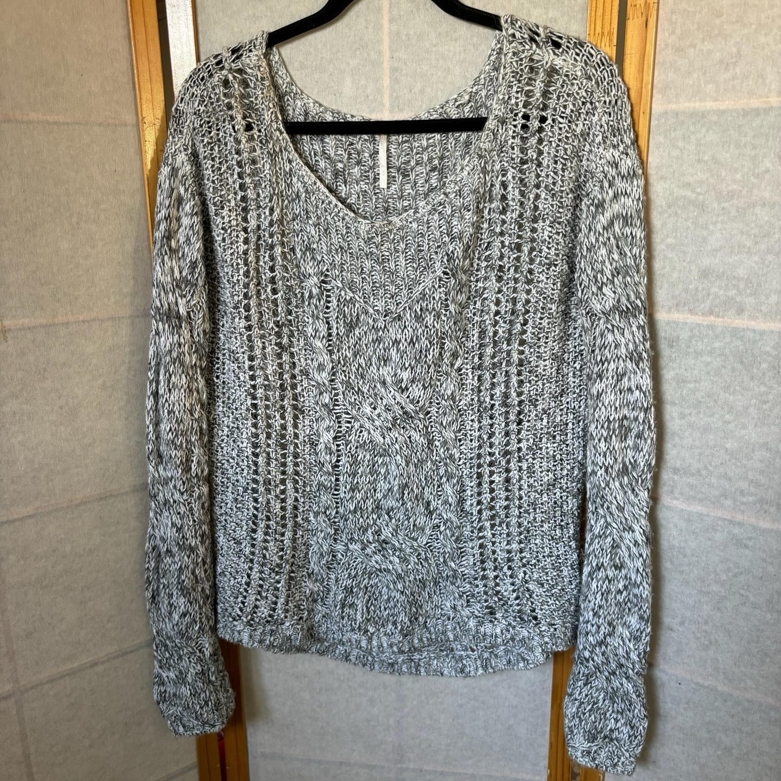 Free People Pegasus Yarn West End Pullover Chunky Sweater Size M Grey Winter