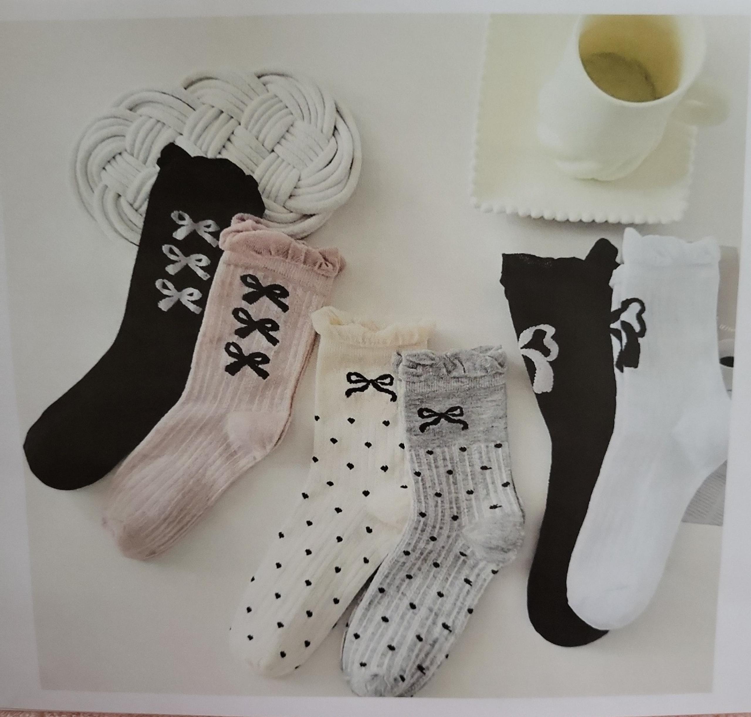 6 Pack Mid Bow Tube Socks Collection.